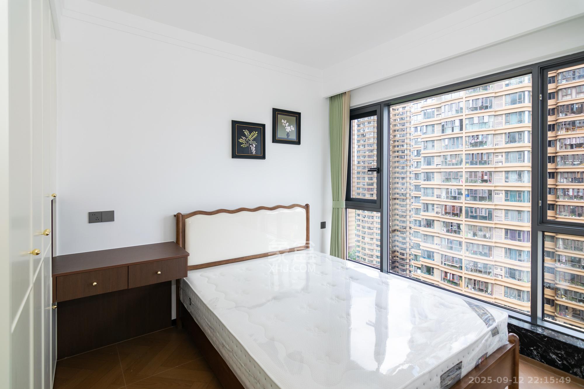 润和长郡(润和紫郡二三期) 4室2厅2卫 129.8万 润和长郡(润和紫郡二三期) 4室2厅2卫 129.8万卧室