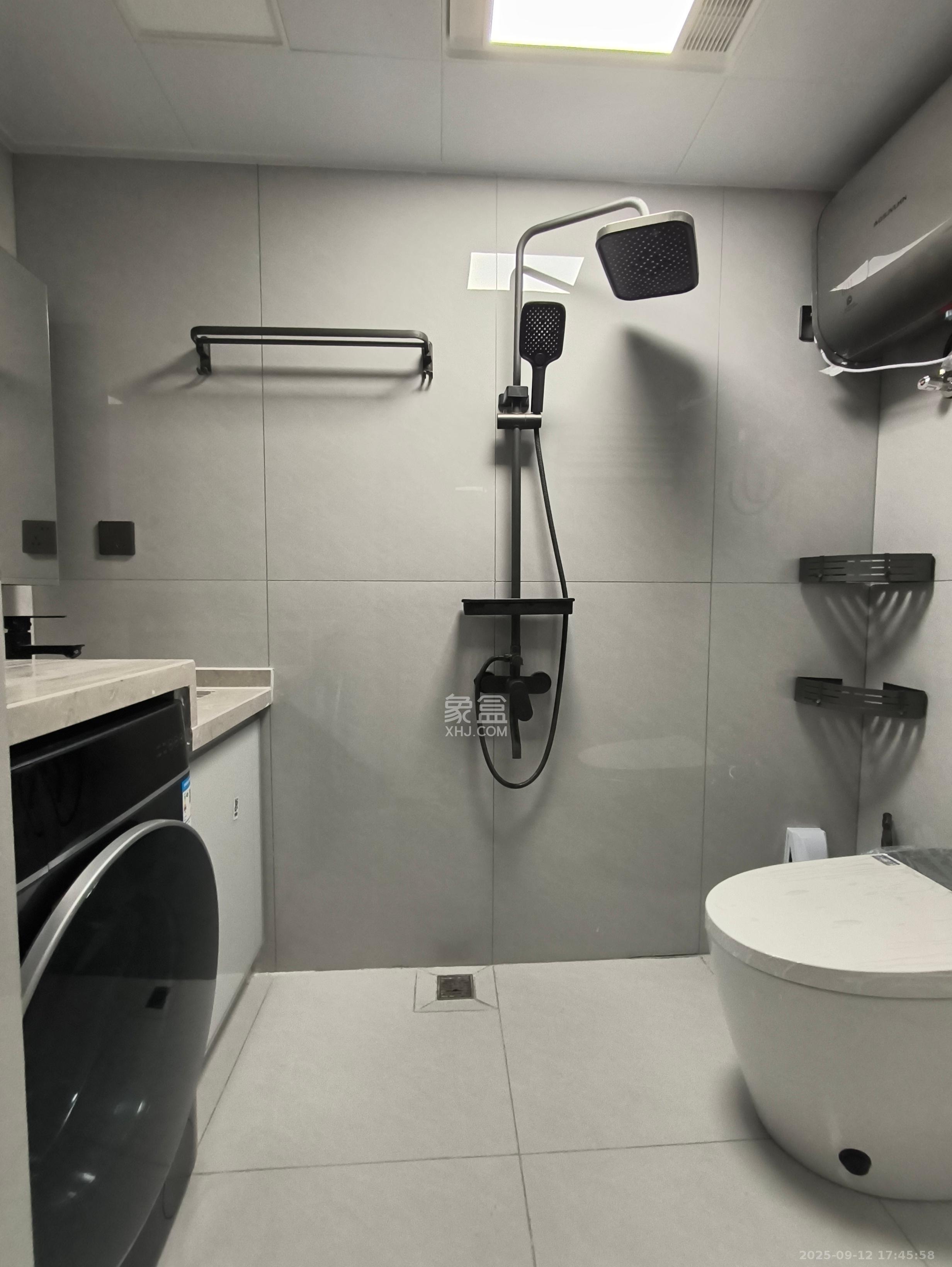 星沙算中心 1室0厅1卫 1600.0元/月 星沙算中心 1室0厅1卫 1600.0元/月室内图