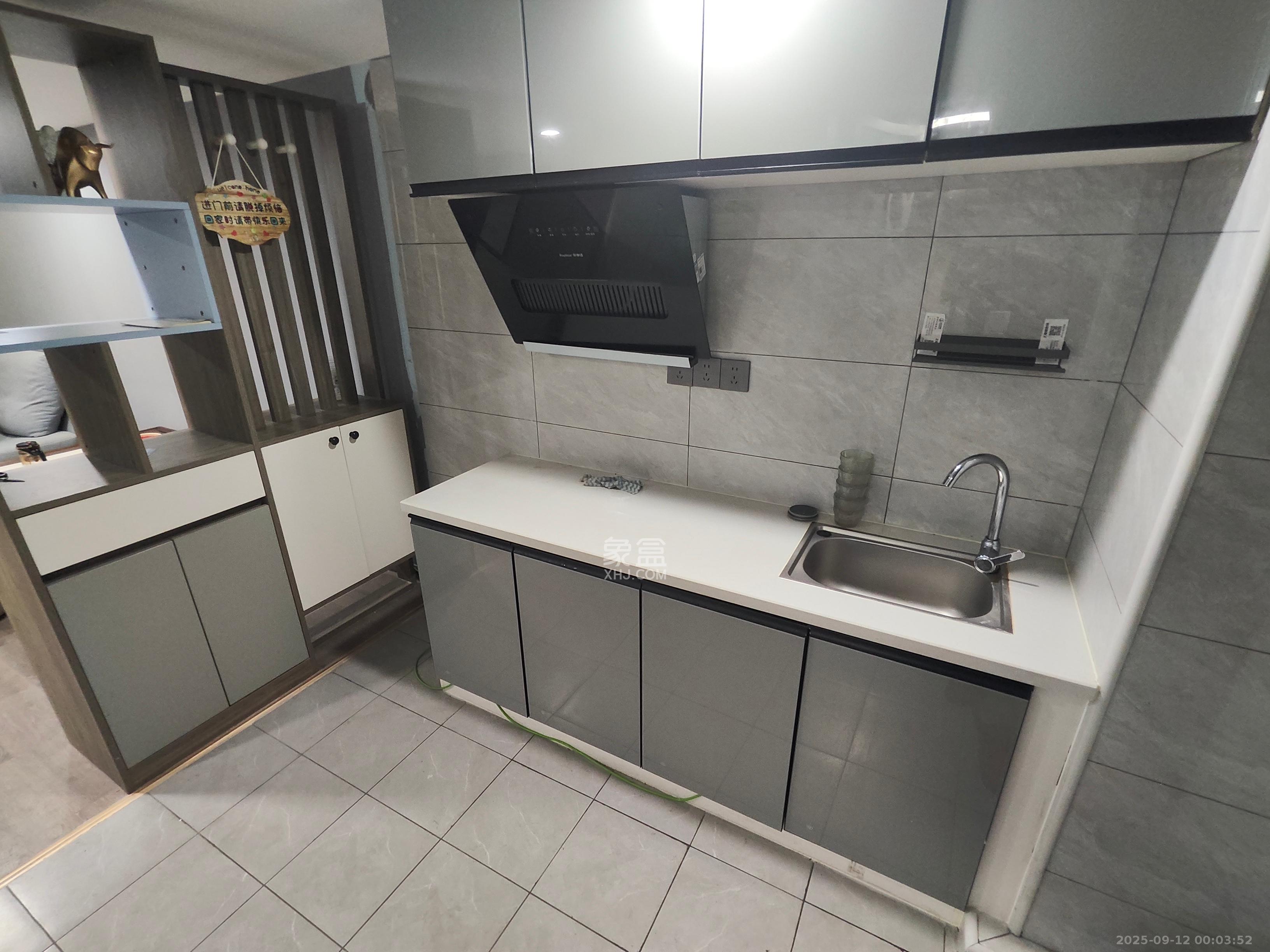 振业城三期  1室1厅1卫    1900.0元/月 振业城三期  1室1厅1卫    1900.0元/月室内图