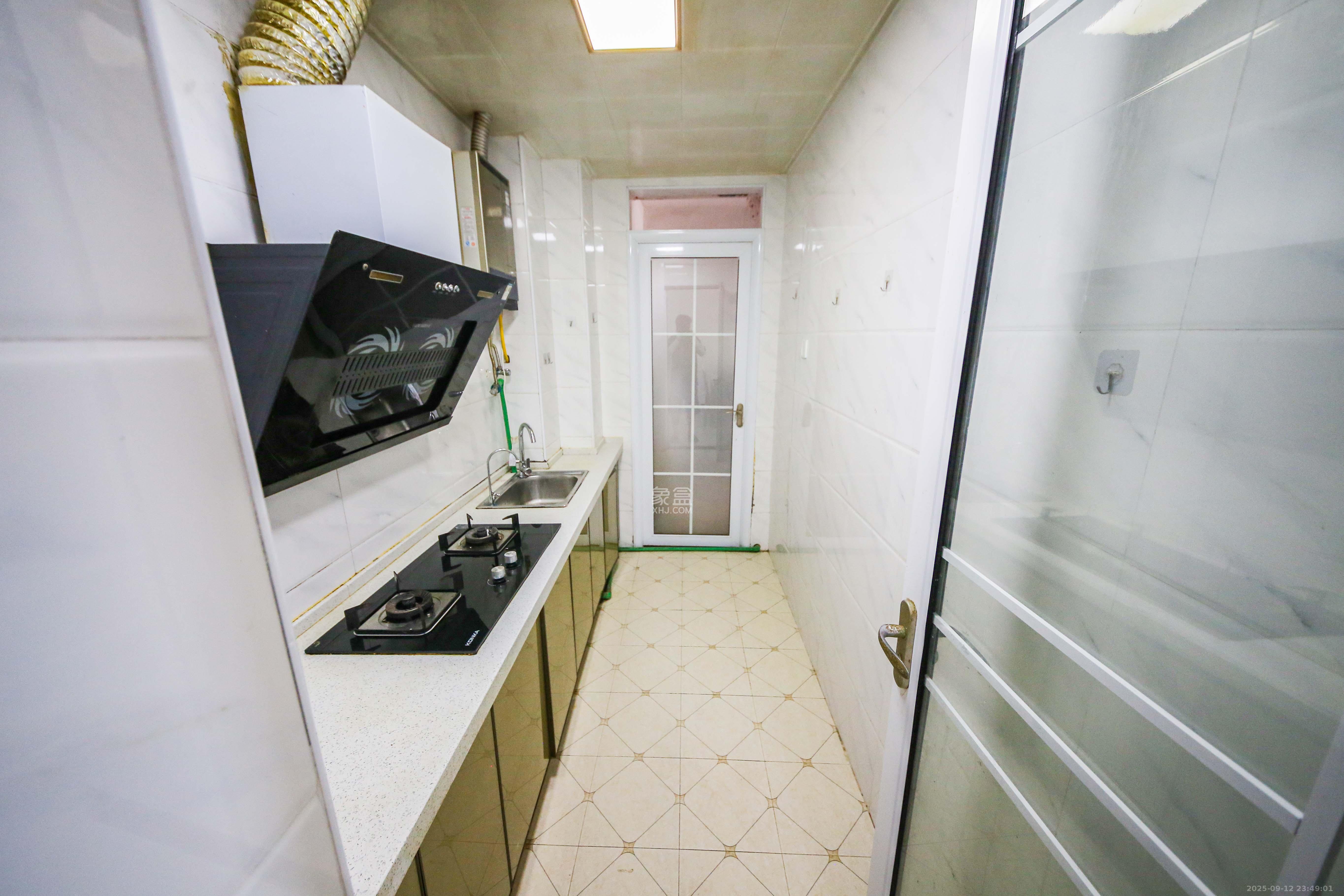 才子嘉都  2室1厅1卫    54.8万厨房