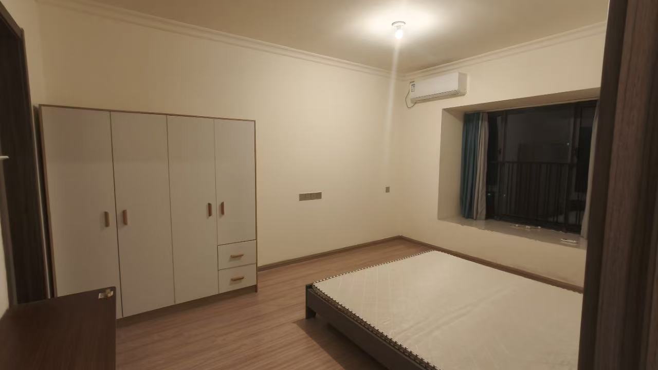 碧桂园梓山府  3室2厅2卫   2000.00元/月户型图