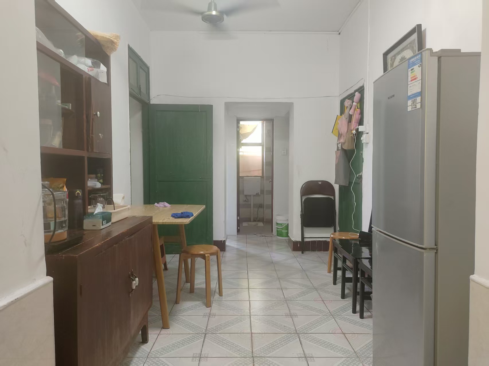 梓园社区(麻纺厂宿舍)  2室1厅1卫    900.0元/月室内图