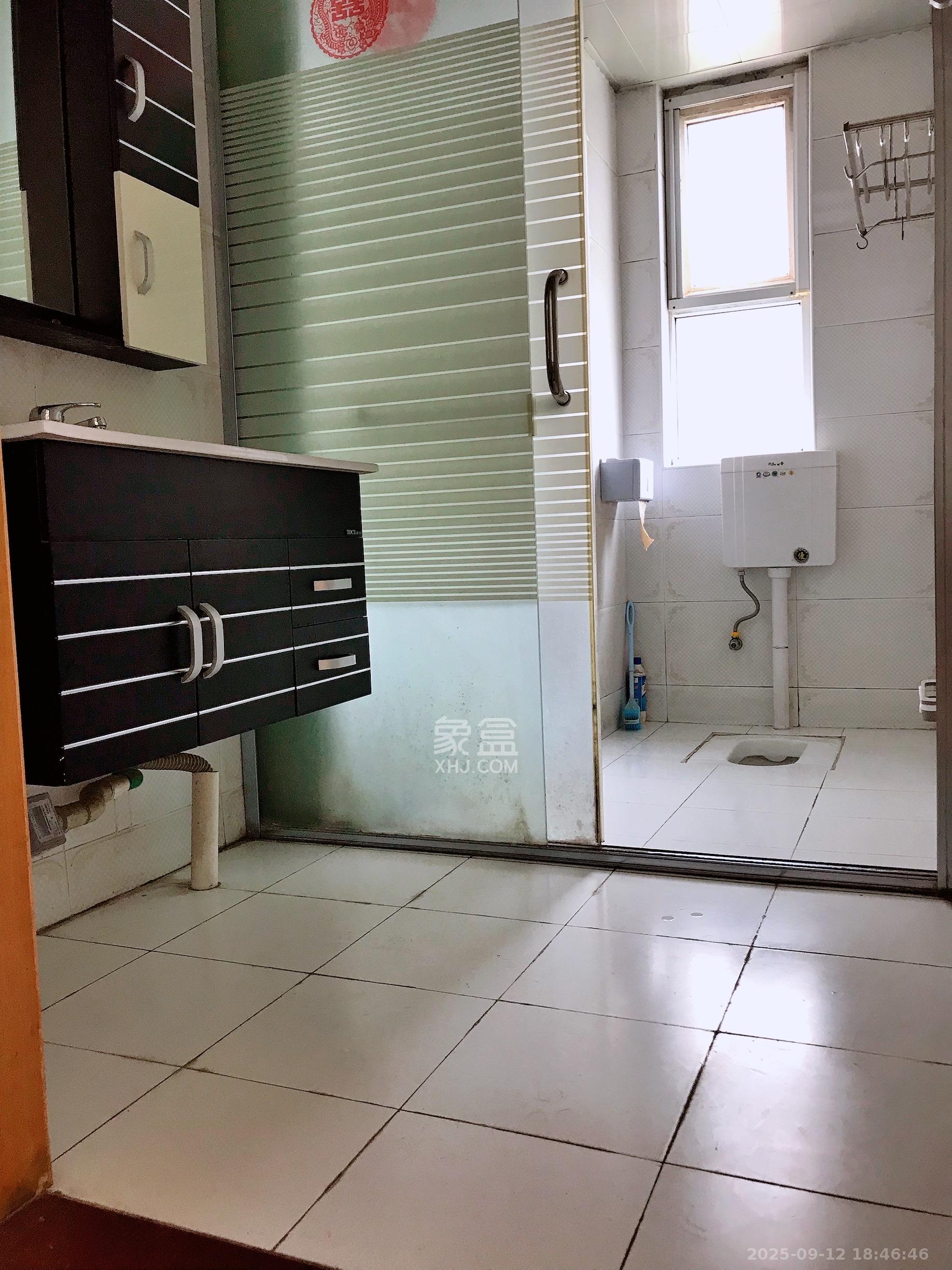 联美品格  2室1厅1卫    1800.0元/月室内图