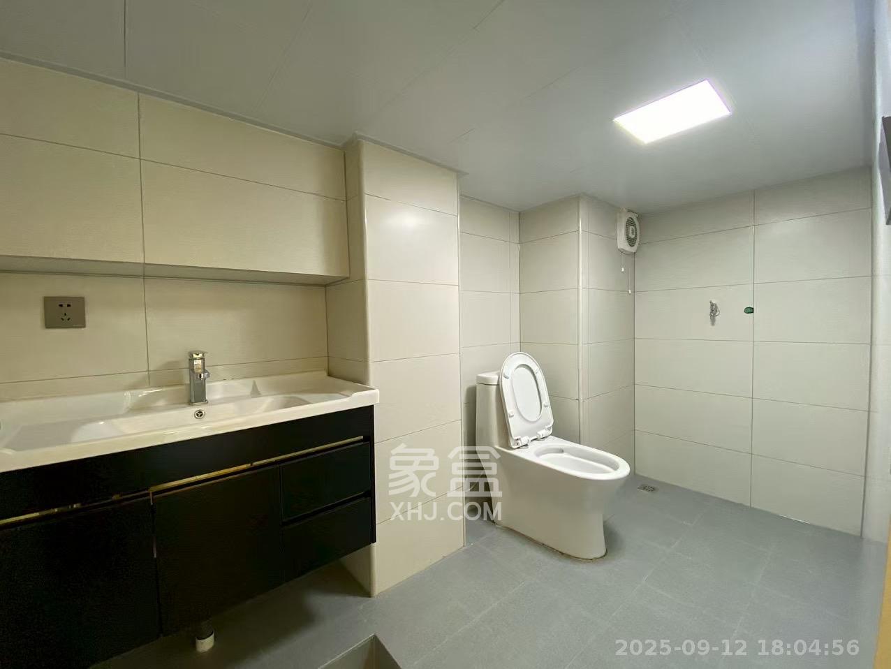 梅溪湖金茂湾  1室1厅1卫    3000.0元/月室内图