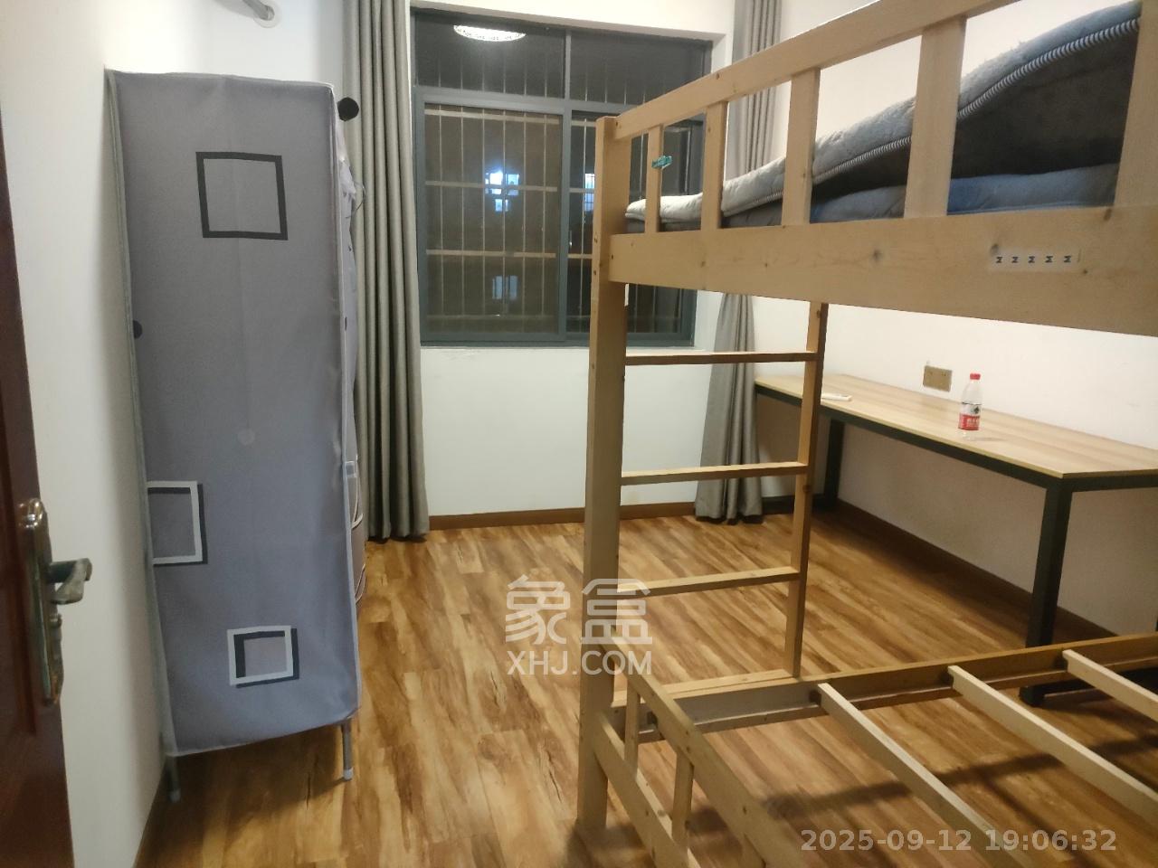 桂花二村  2室1厅1卫    1800.0元/月室内图