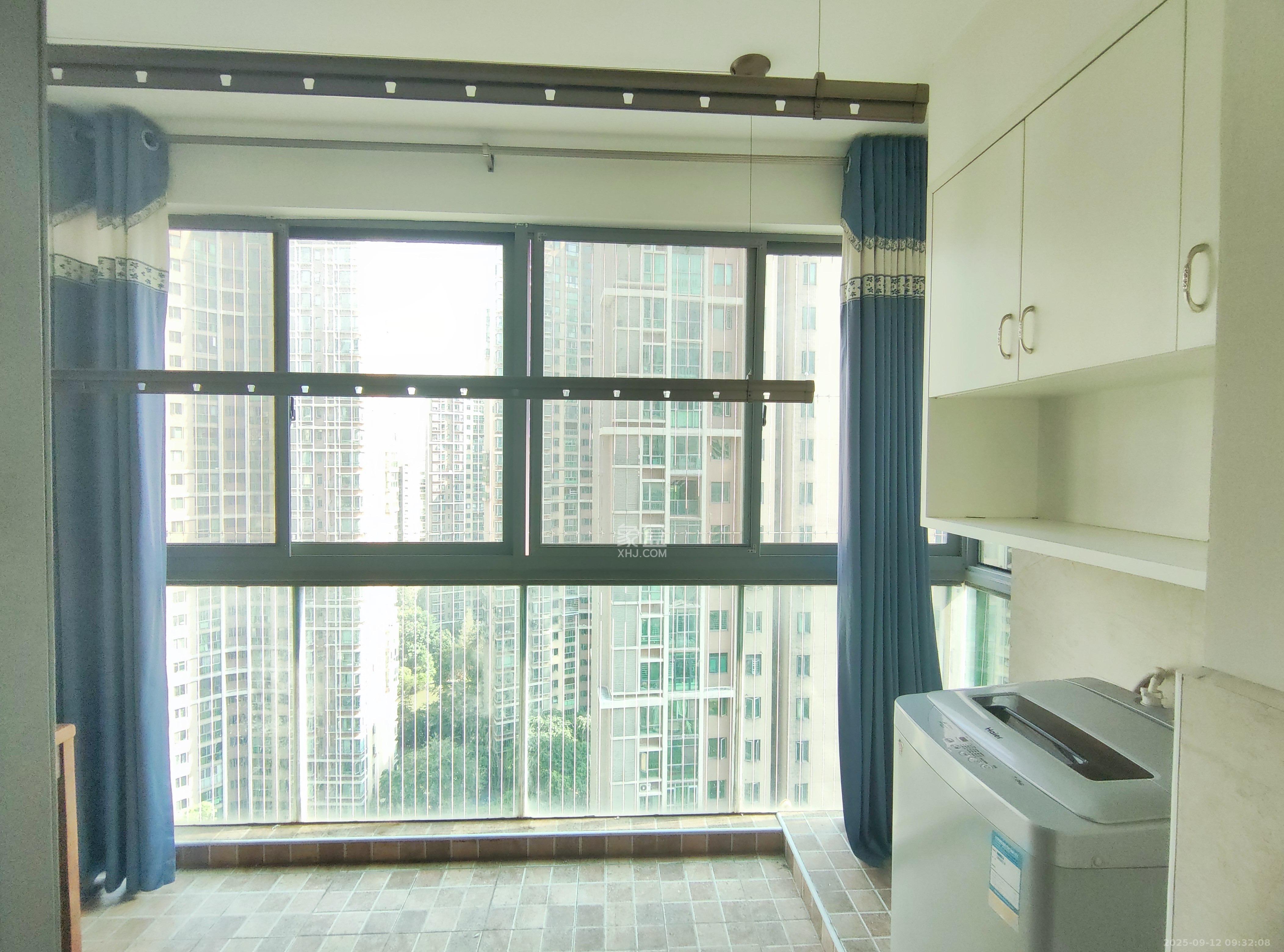 新城新世界一二三期 2室2厅1卫 2400.0元/月 新城新世界一二三期 2室2厅1卫 2400.0元/月室内图