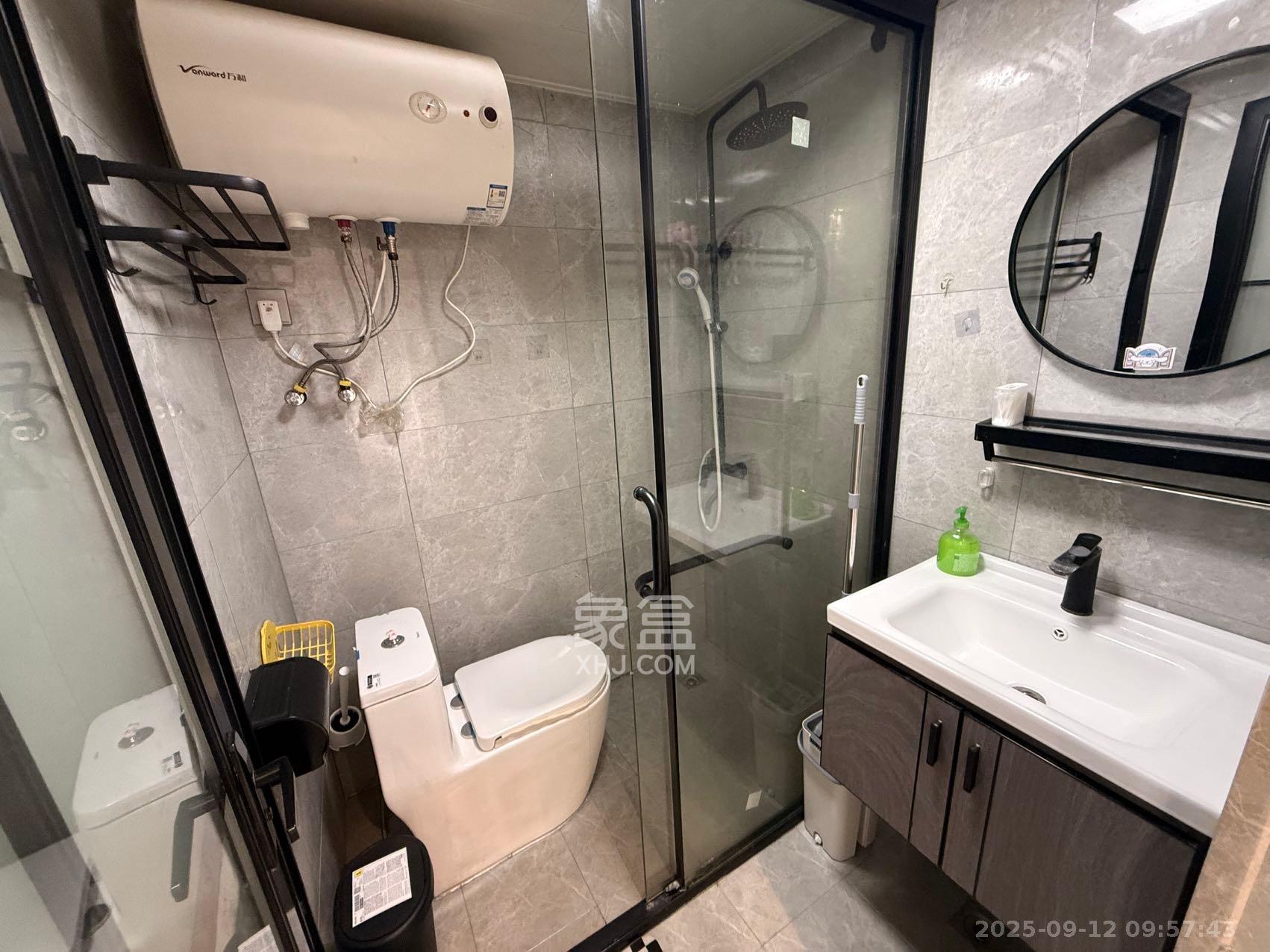 C-park天悦城(紫檀溪苑二期)  1室0厅0卫    1600.0元/月 C-park天悦城(紫檀溪苑二期)  1室0厅0卫    1600.0元/月室内图