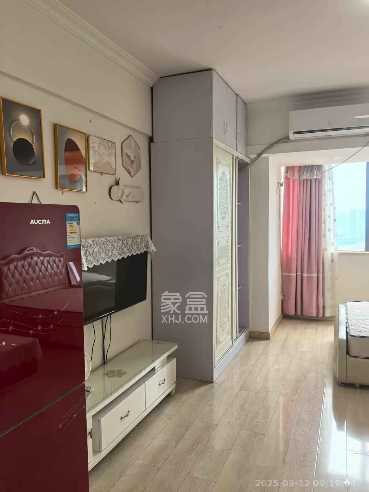 五江天街北区  1室1厅1卫    1300.0元/月 五江天街北区  1室1厅1卫    1300.0元/月室内图