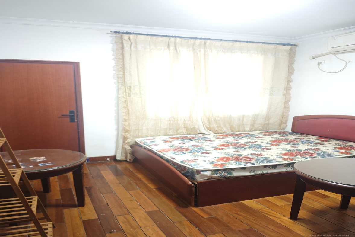 乔庄社区 3室2厅1卫 2500.0元/月 乔庄社区 3室2厅1卫 2500.0元/月室内图