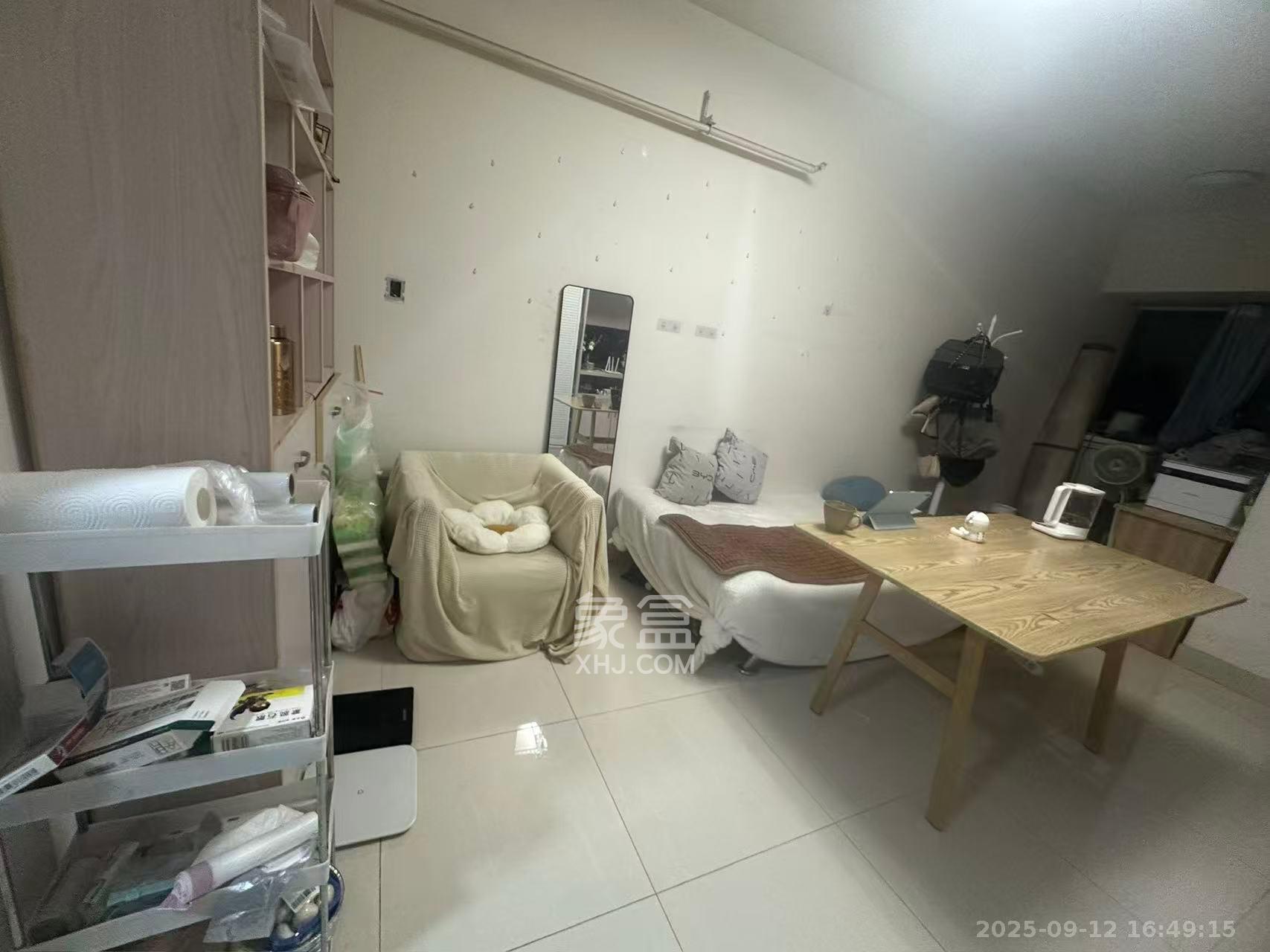 上峰苑（兰亭玥岛）  1室1厅1卫   1600.00元/月室内图