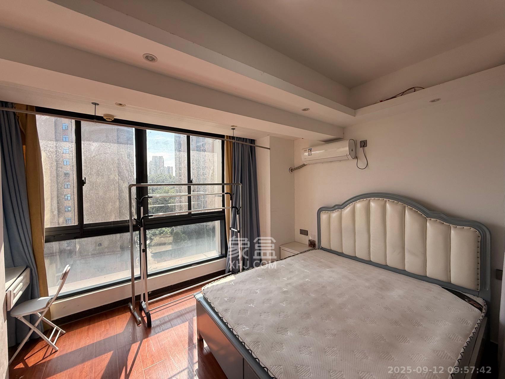 C-park天悦城(紫檀溪苑二期)  1室0厅0卫    1600.0元/月 C-park天悦城(紫檀溪苑二期)  1室0厅0卫    1600.0元/月室内图