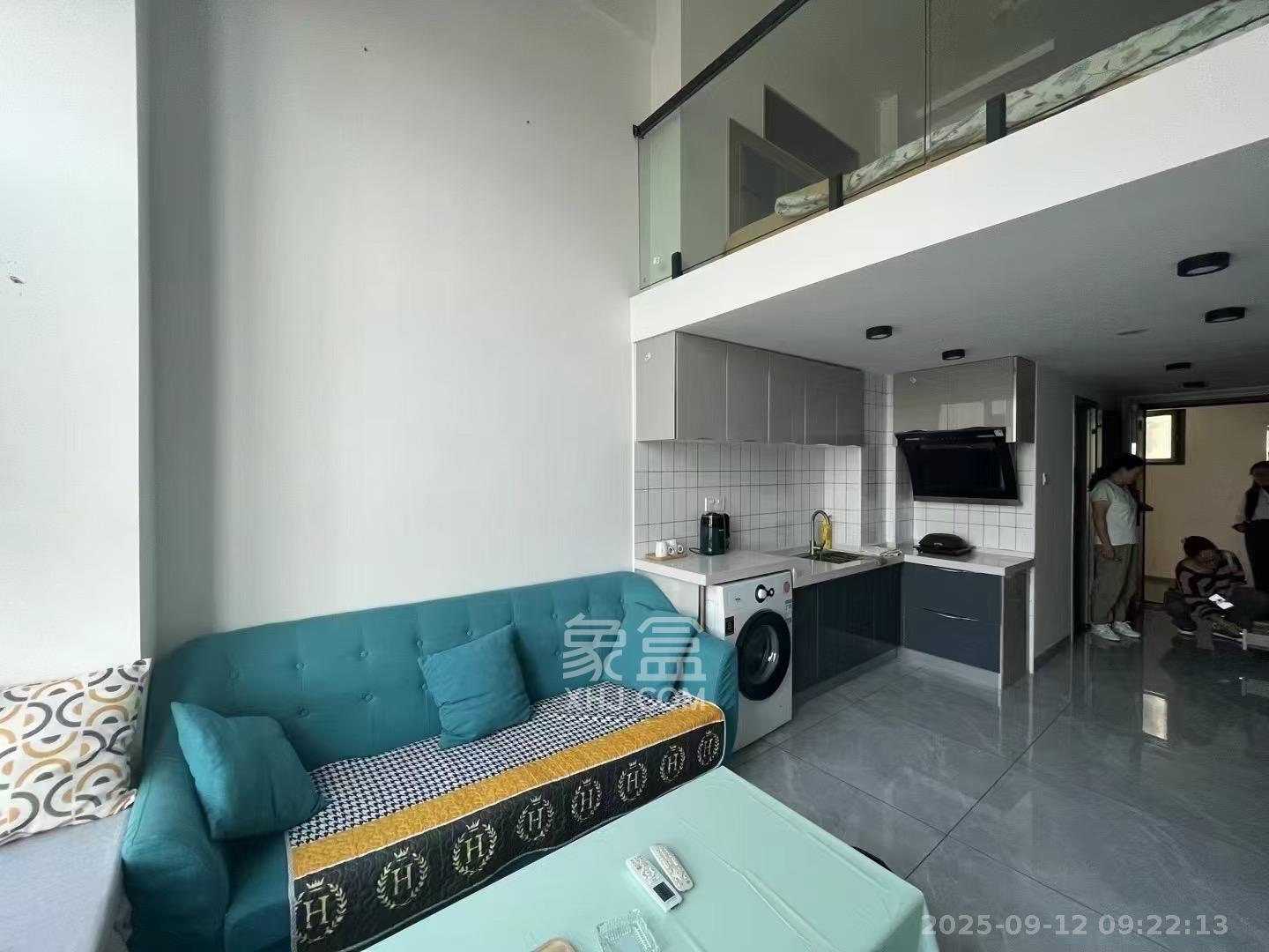 弘坤云寓 1室0厅0卫 2200.0元/月 弘坤云寓 1室0厅0卫 2200.0元/月室内图