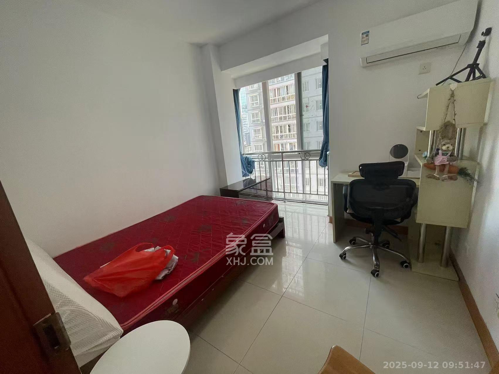 五一华府 2室1厅1卫 2200.0元/月 五一华府 2室1厅1卫 2200.0元/月室内图