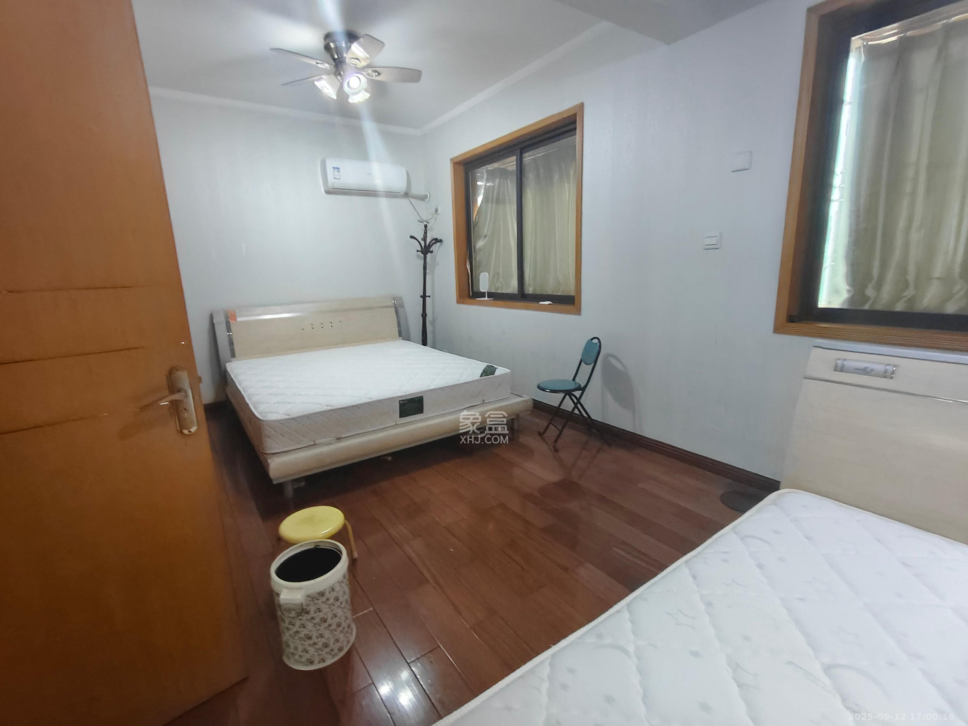 省建苑小区 4室1厅1卫 3200.0元/月 省建苑小区 4室1厅1卫 3200.0元/月室内图