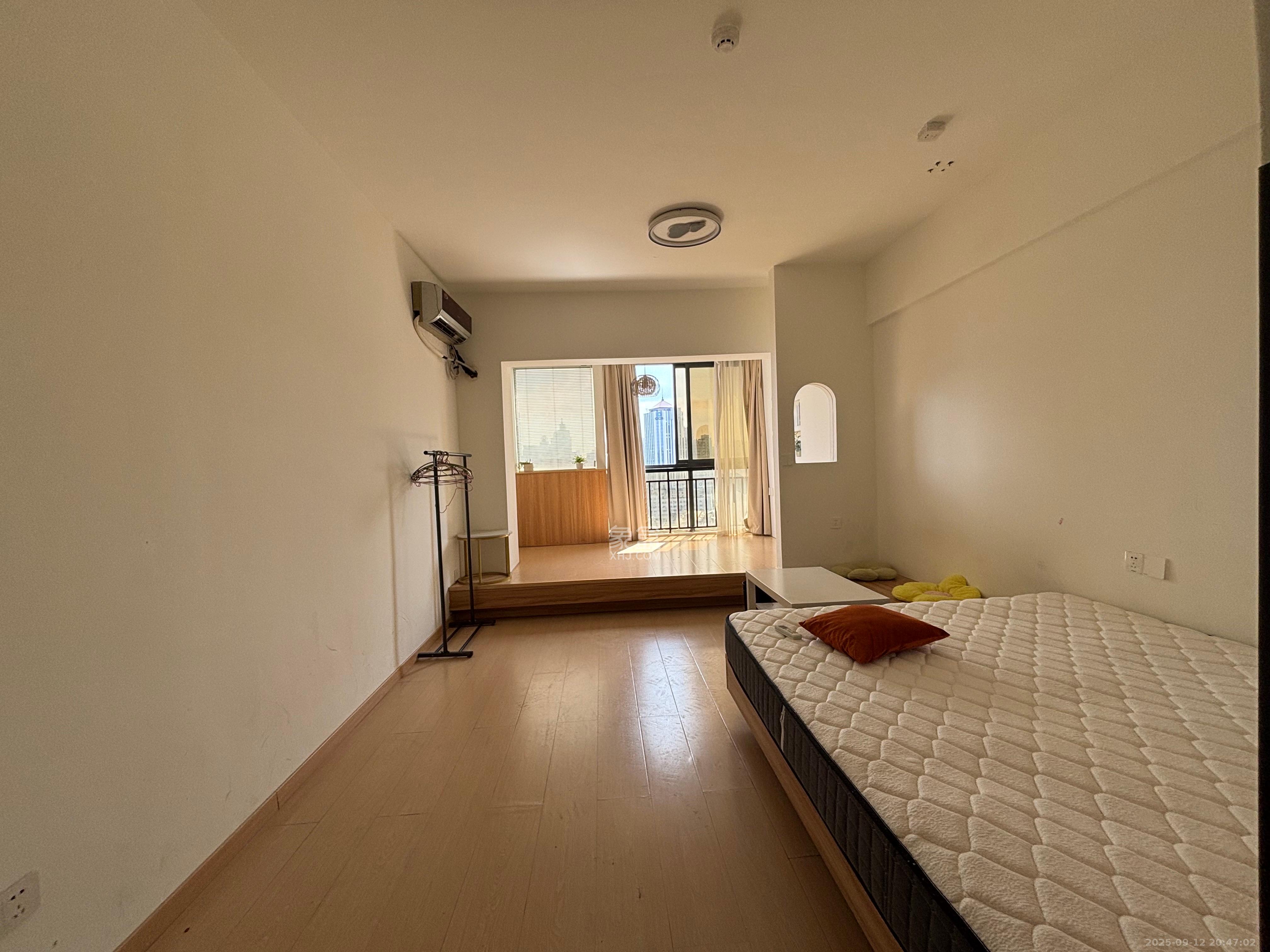 七彩丽都 1室1厅1卫 1800.0元/月 七彩丽都 1室1厅1卫 1800.0元/月室内图