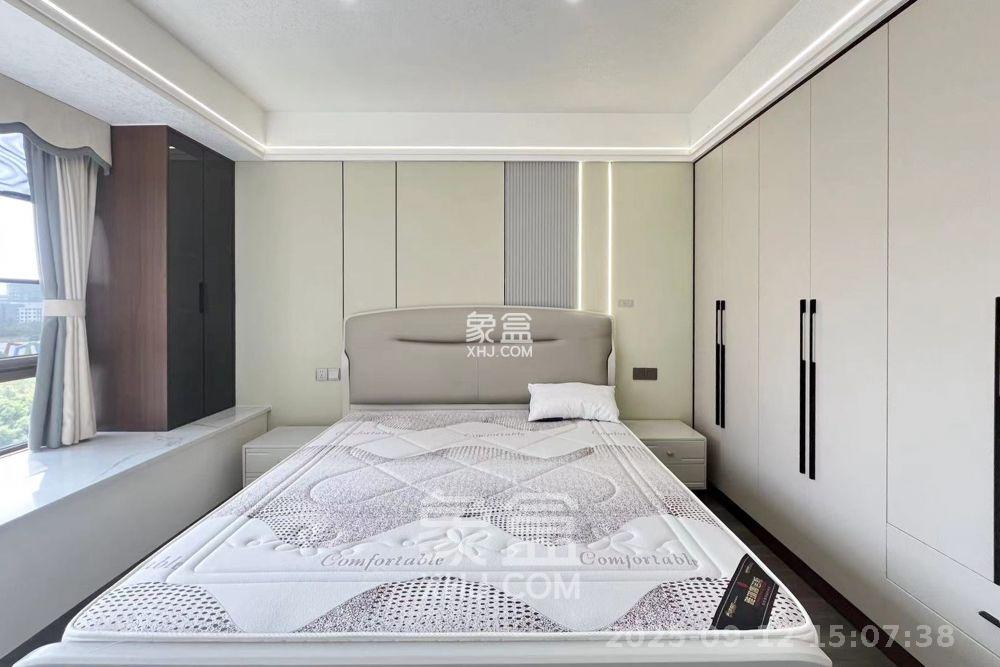 长龙湾  4室2厅2卫    2800.0元/月室内图