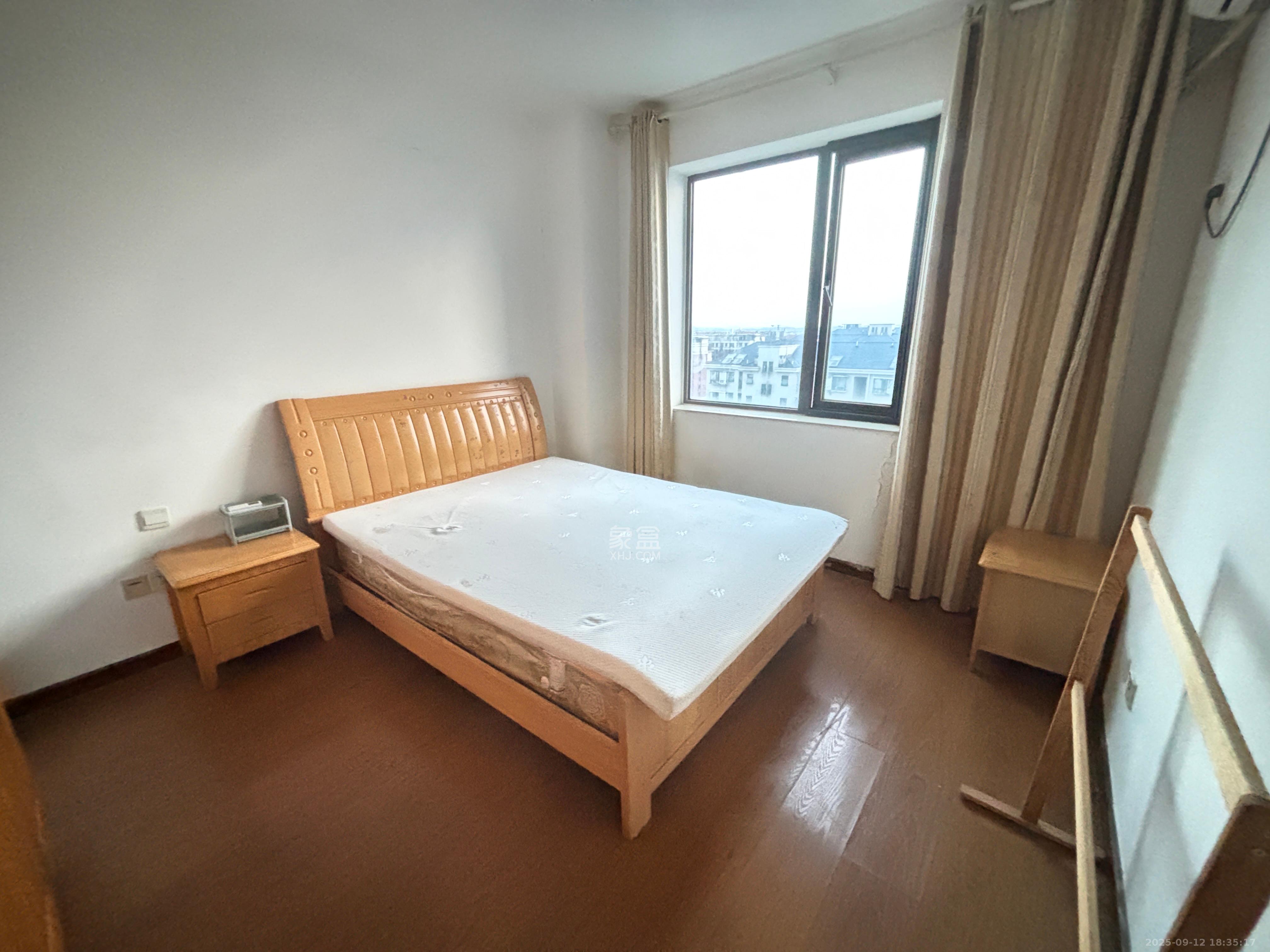 花漾年华（桂花园）  2室2厅1卫    1800.0元/月室内图