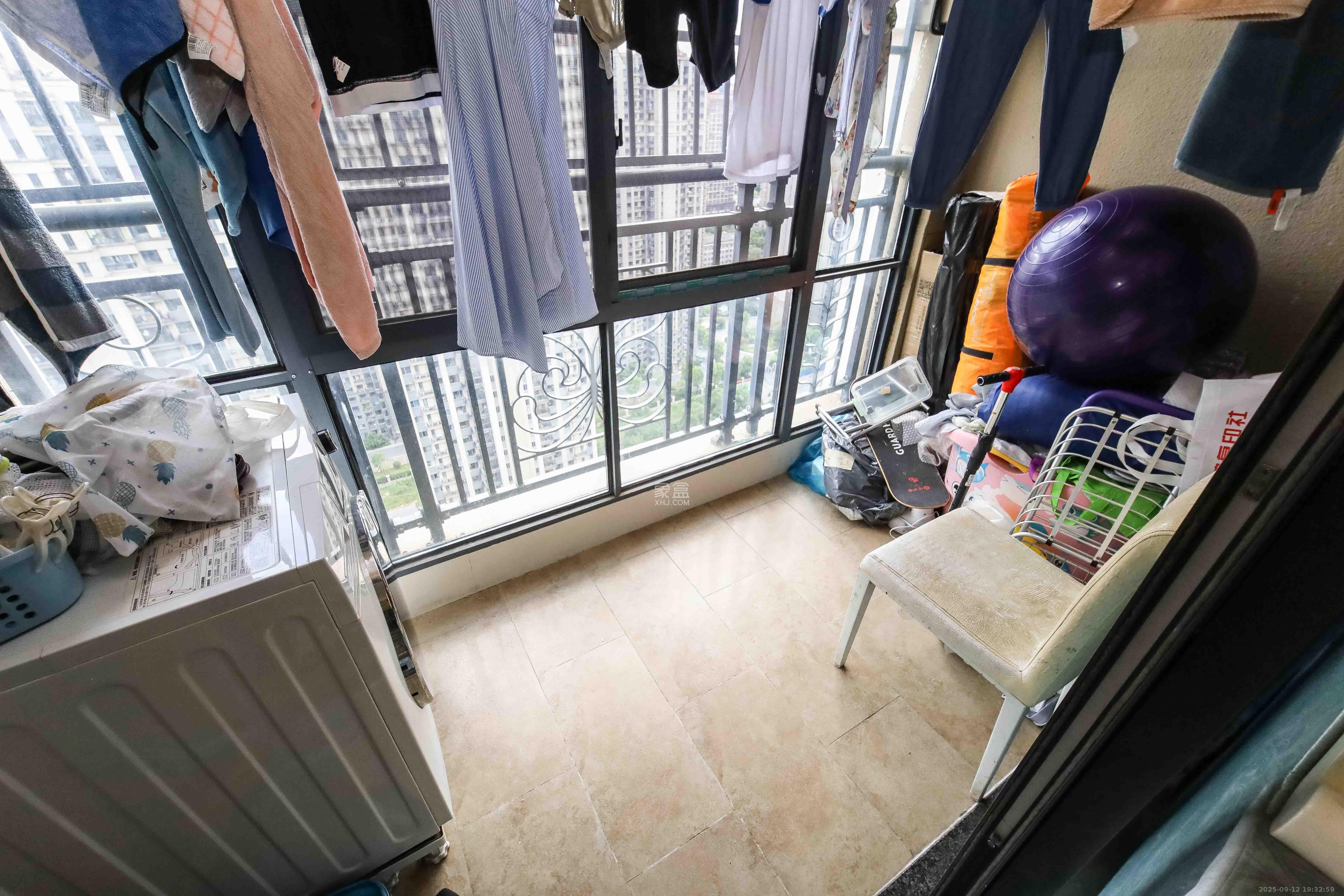 恒大江湾 3室1厅1卫 94.8万 恒大江湾 3室1厅1卫 94.8万阳台