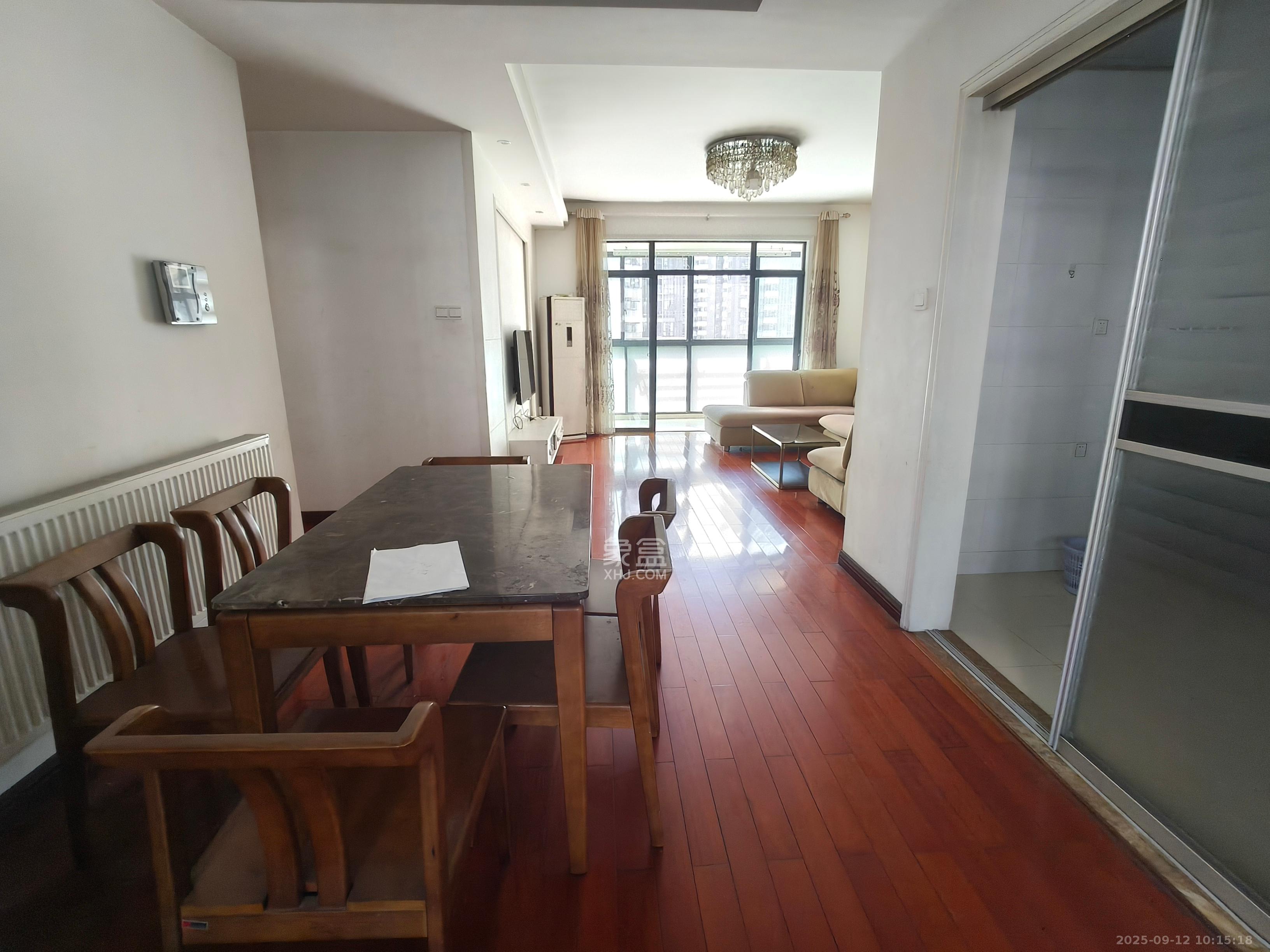 湘江世纪城聚江苑 4室2厅2卫 3200.0元/月 湘江世纪城聚江苑 4室2厅2卫 3200.0元/月室内图