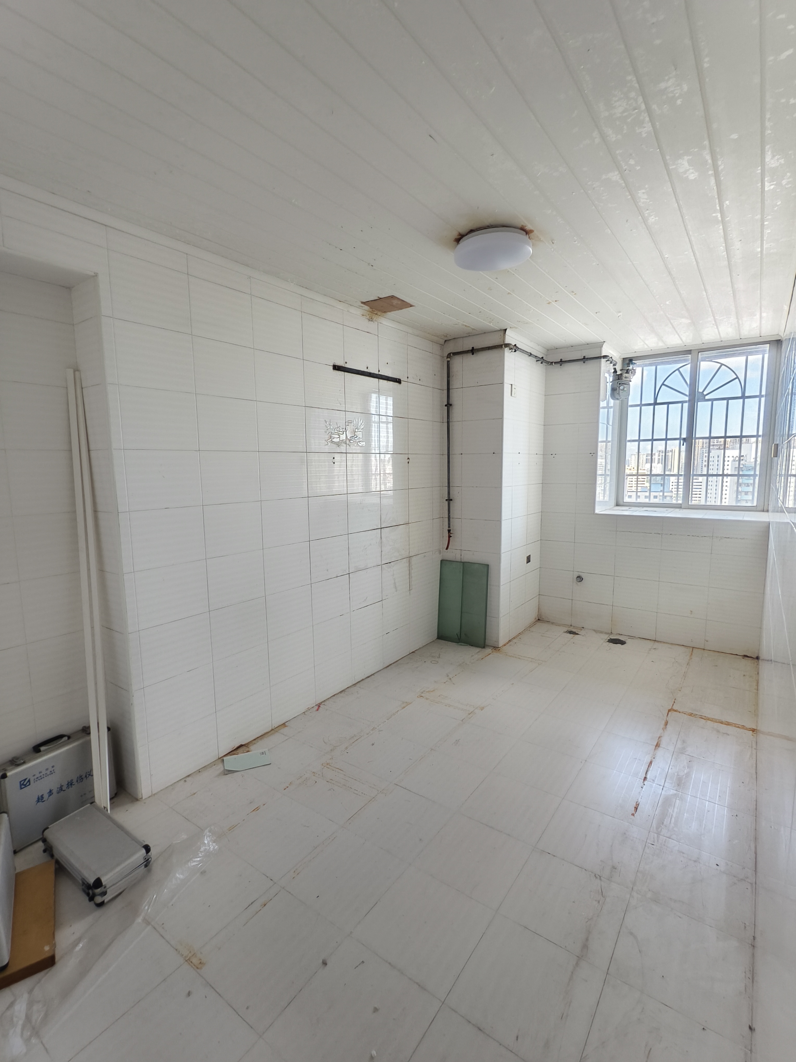 瑞宏大厦  4室2厅2卫    4000.0元/月 瑞宏大厦  4室2厅2卫    4000.0元/月室内图