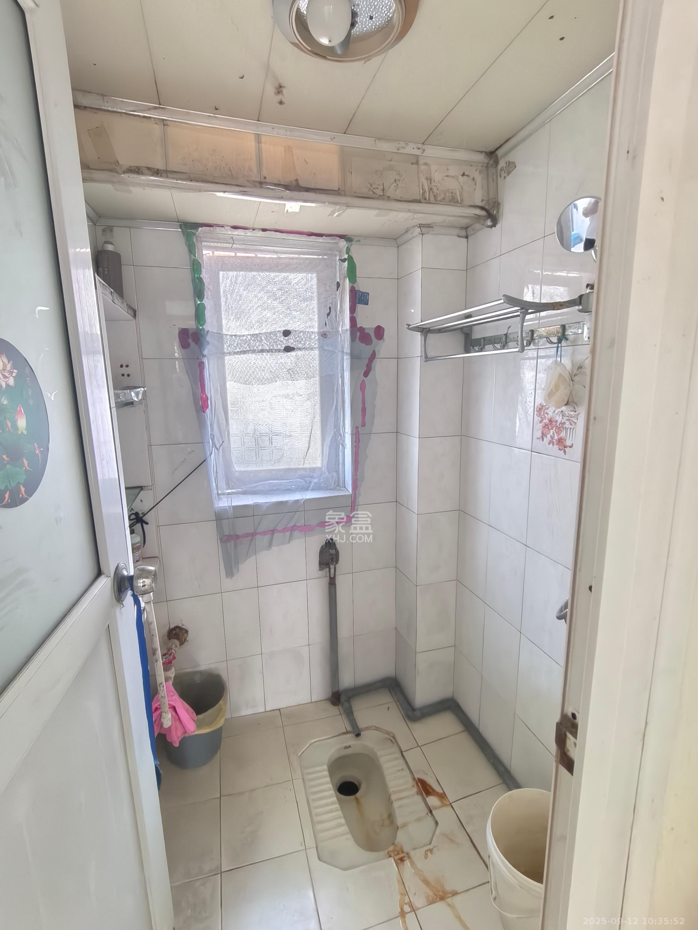 友谊一村  2室2厅2卫    1200.0元/月室内图