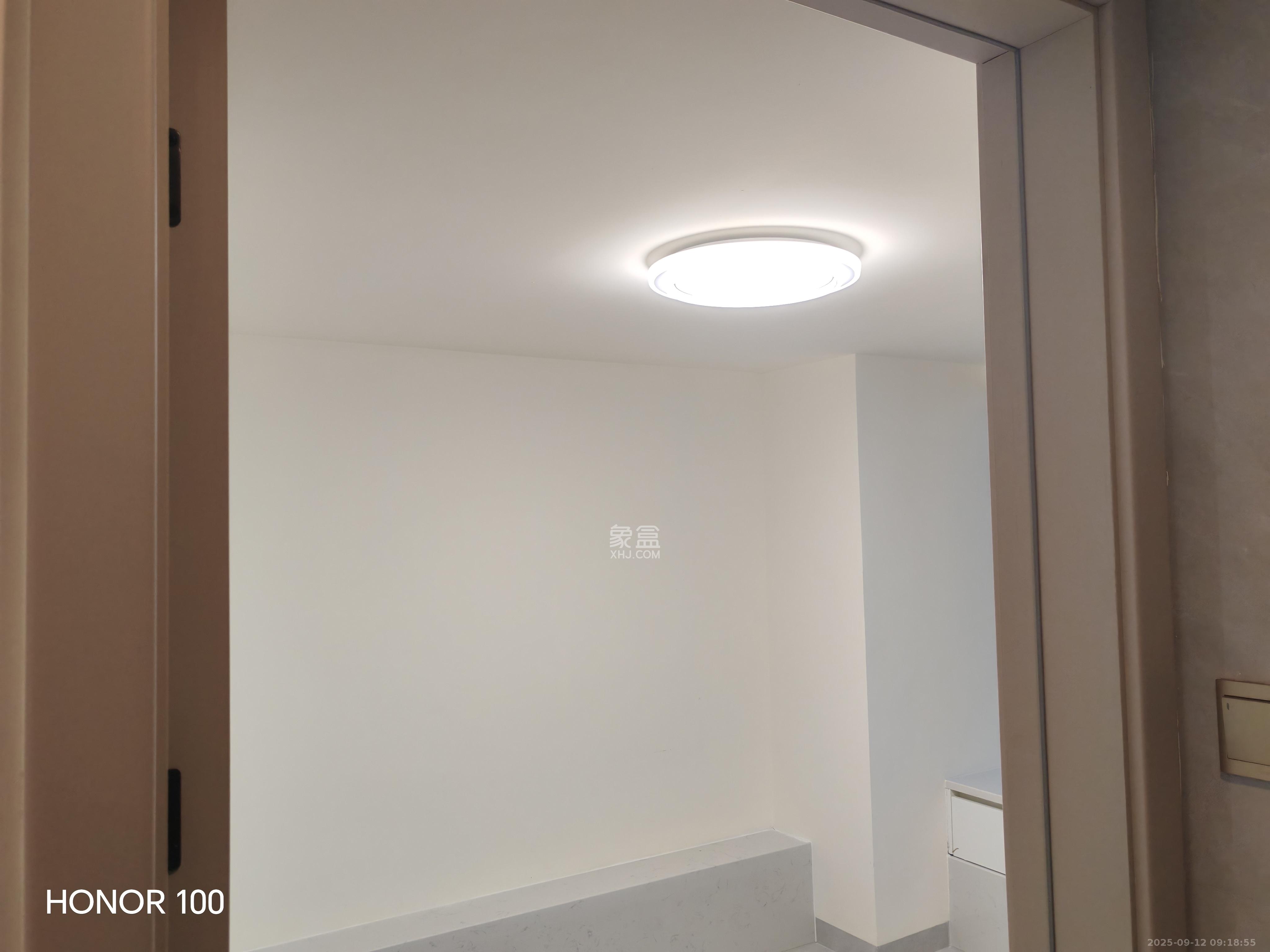 恒大珺悦府  3室1厅1卫   2700.00元/月室内图