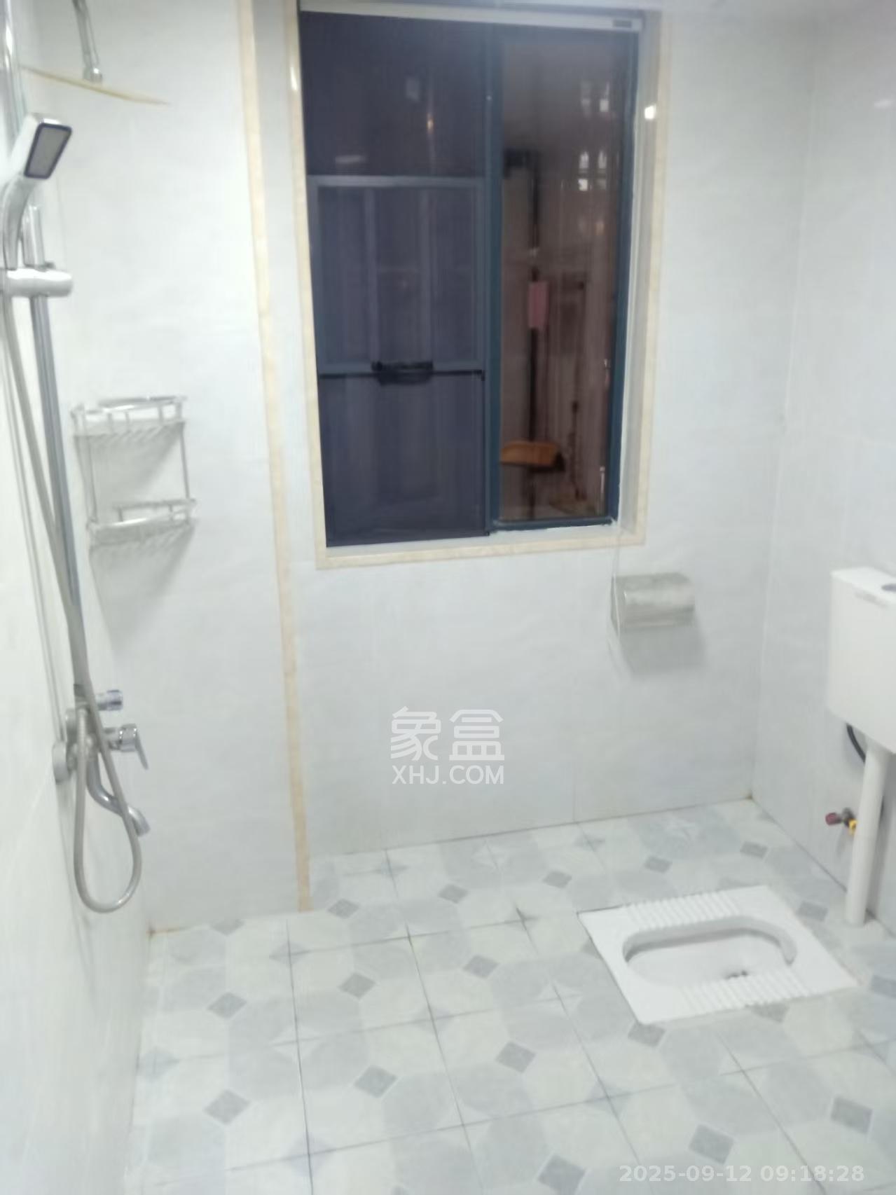 天悦和苑一期 3室2厅2卫 2400.0元/月 天悦和苑一期 3室2厅2卫 2400.0元/月室内图