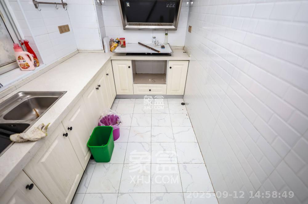 枫雅名苑  2室2厅1卫    2000.0元/月室内图