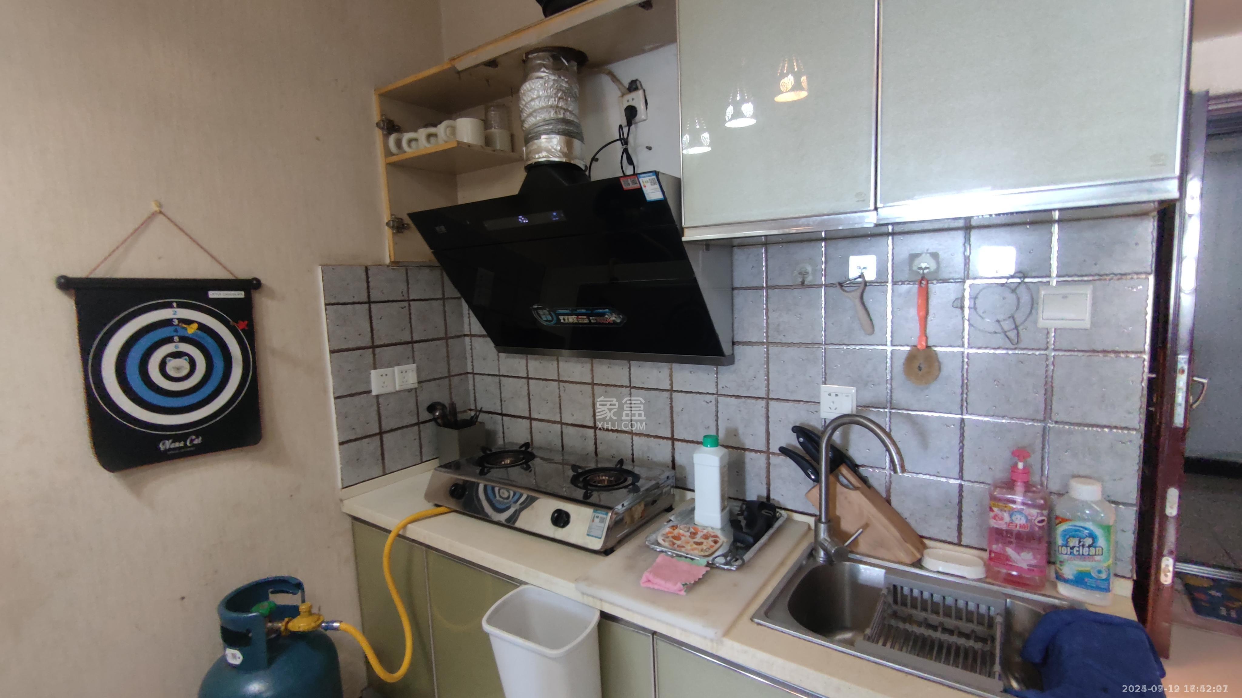 中旺锦安城  1室1厅1卫    1400.0元/月 中旺锦安城  1室1厅1卫    1400.0元/月室内图