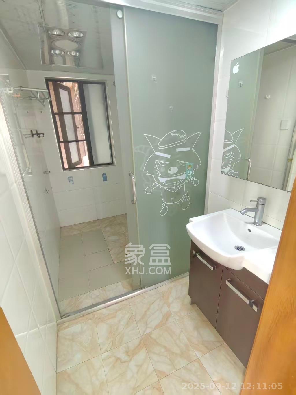 海洋半岛(月珑湾) 3室2厅1卫 2100.0元/月 海洋半岛(月珑湾) 3室2厅1卫 2100.0元/月室内图