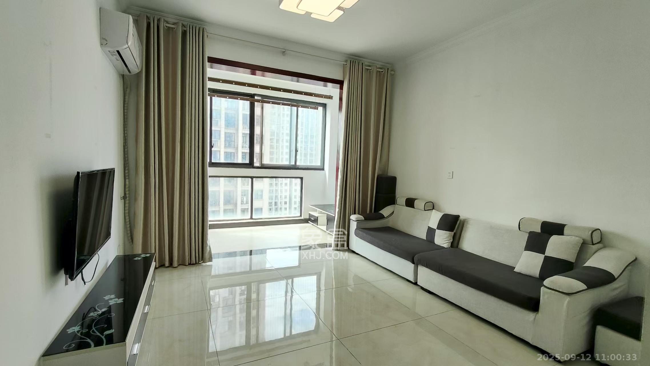 阳光丽城二期  3室2厅1卫    2500.0元/月 阳光丽城二期  3室2厅1卫    2500.0元/月