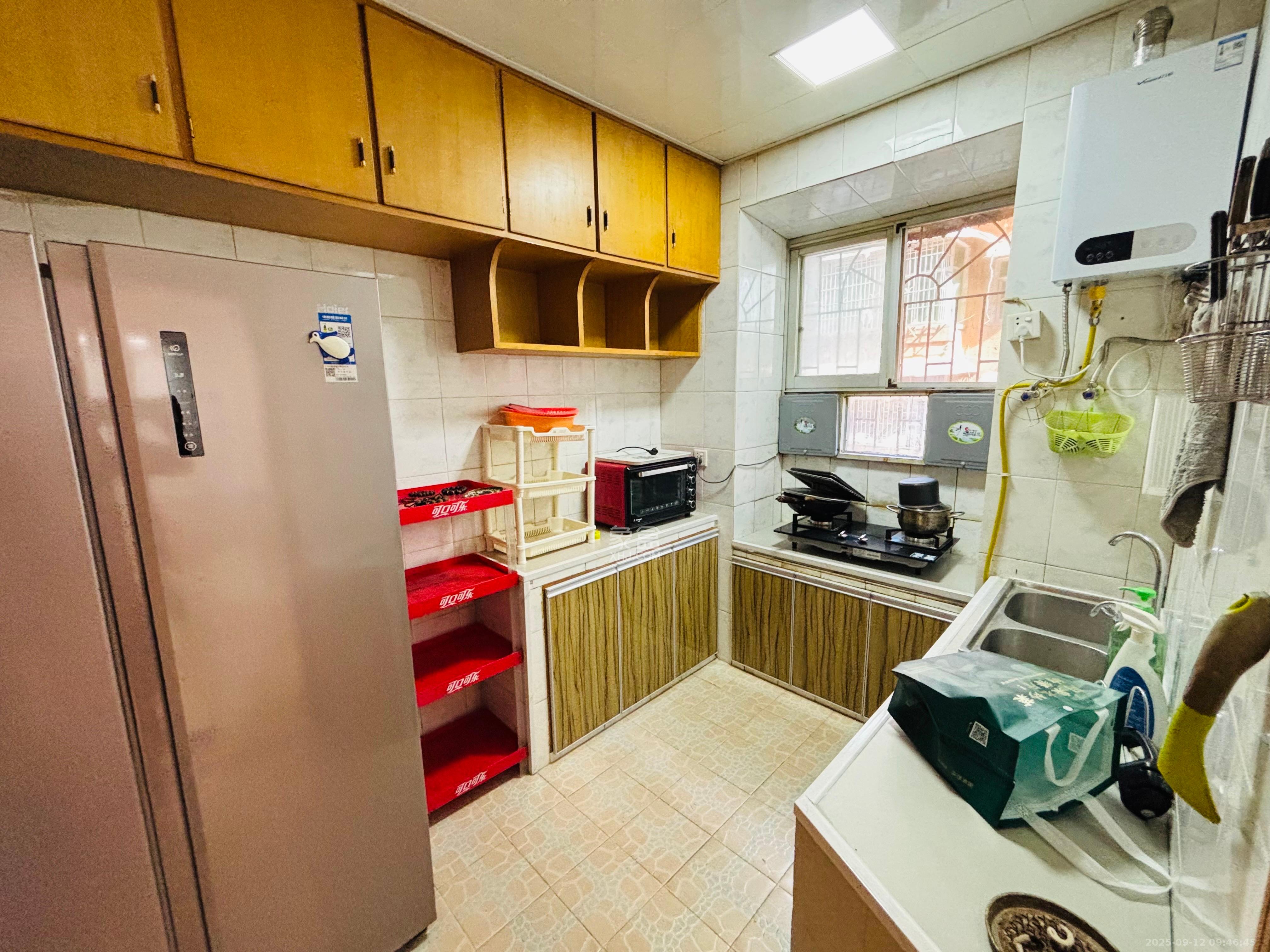 城南花苑 2室2厅2卫 2200.0元/月 城南花苑 2室2厅2卫 2200.0元/月室内图