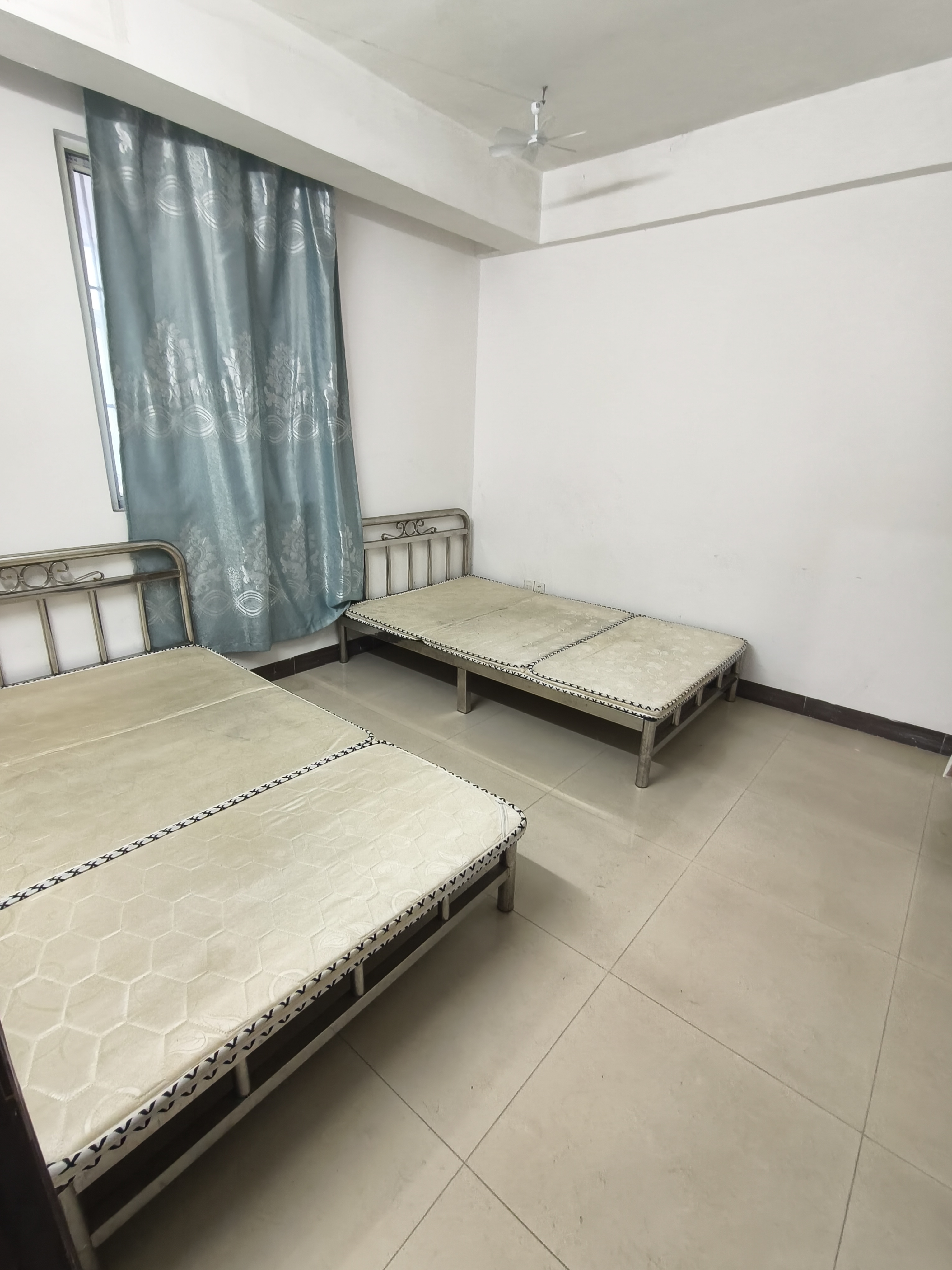 海富大厦  2室1厅1卫    1700.0元/月 海富大厦  2室1厅1卫    1700.0元/月室内图