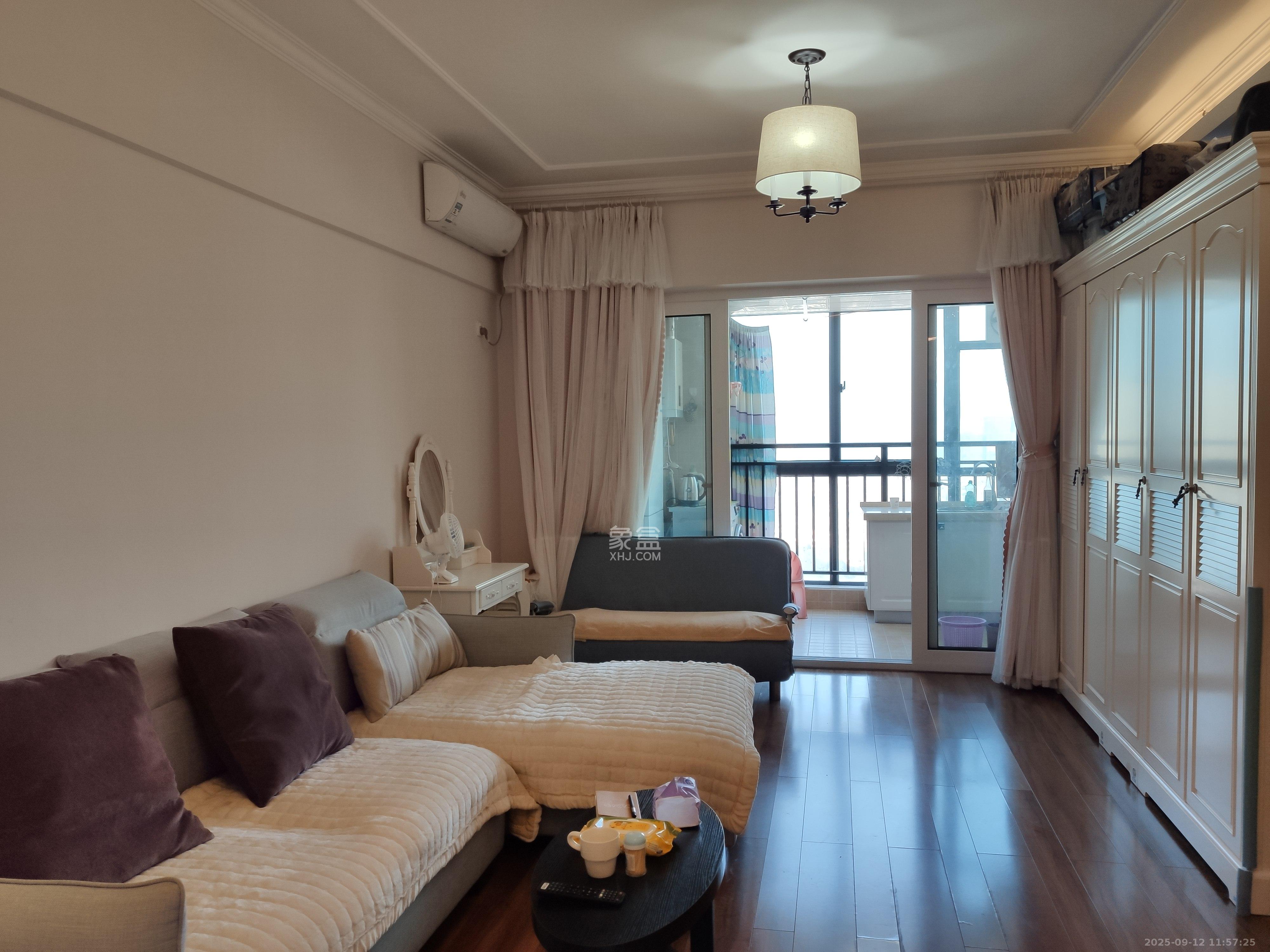 山水湾 1室1厅1卫 1600.0元/月 山水湾 1室1厅1卫 1600.0元/月室内图