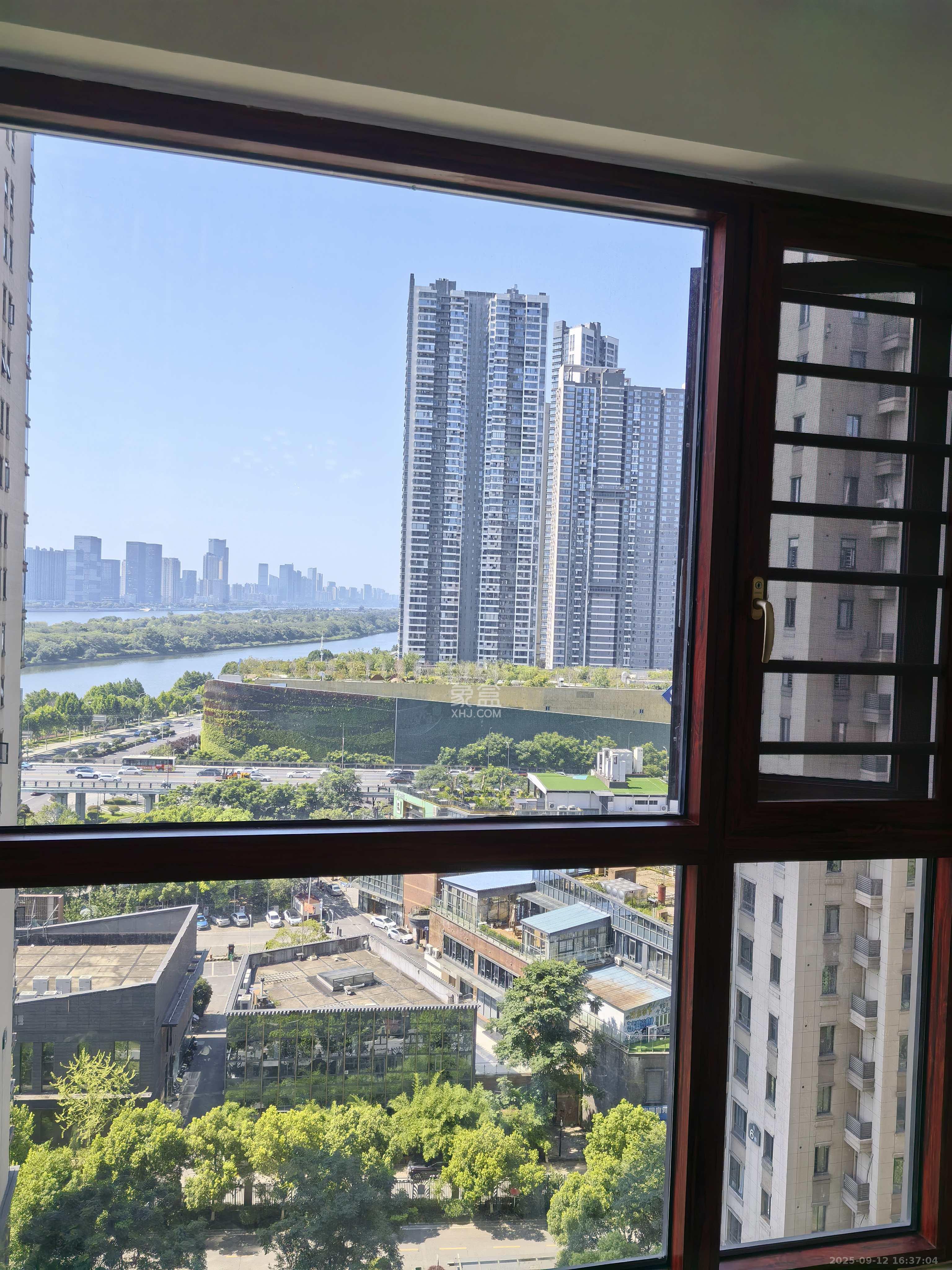 世茂外滩里(世茂铂翠湾三期) 4室2厅2卫 4500.0元/月 世茂外滩里(世茂铂翠湾三期) 4室2厅2卫 4500.0元/月室内图