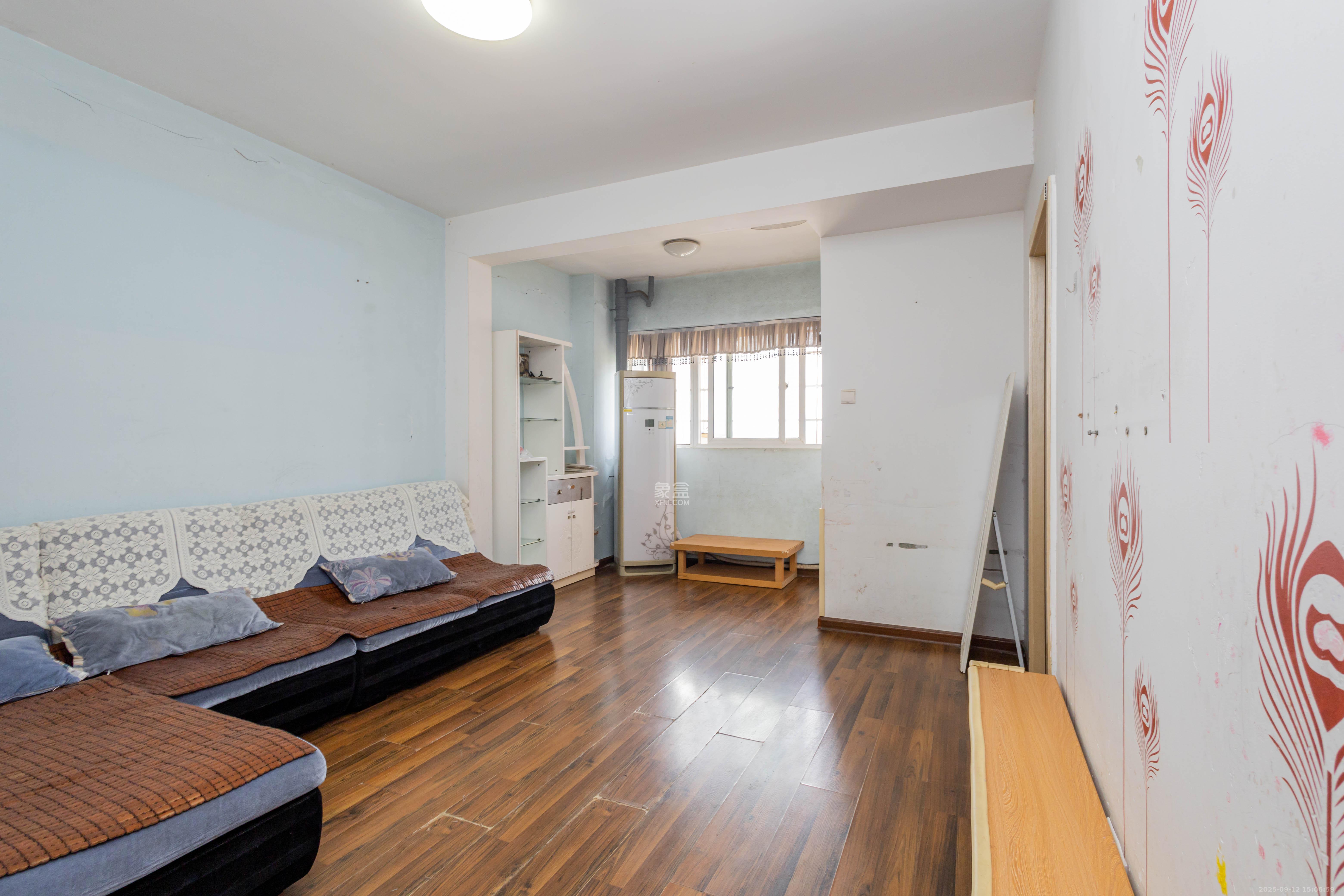 未来蜂巢 3室1厅1卫 36.5万 未来蜂巢 3室1厅1卫 36.5万客厅