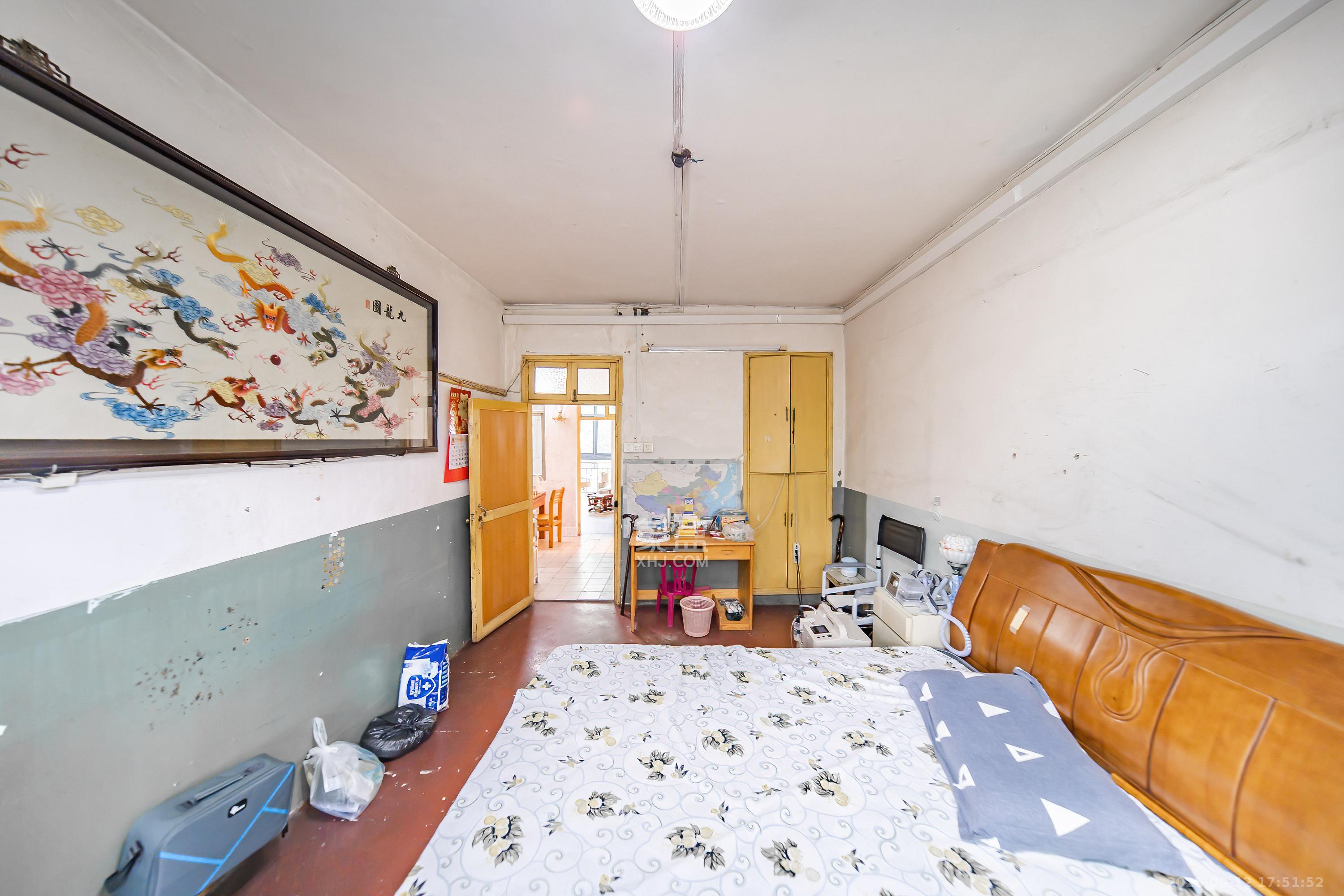 湖南大学红叶楼 3室1厅1卫 77.0万 湖南大学红叶楼 3室1厅1卫 77.0万卧室