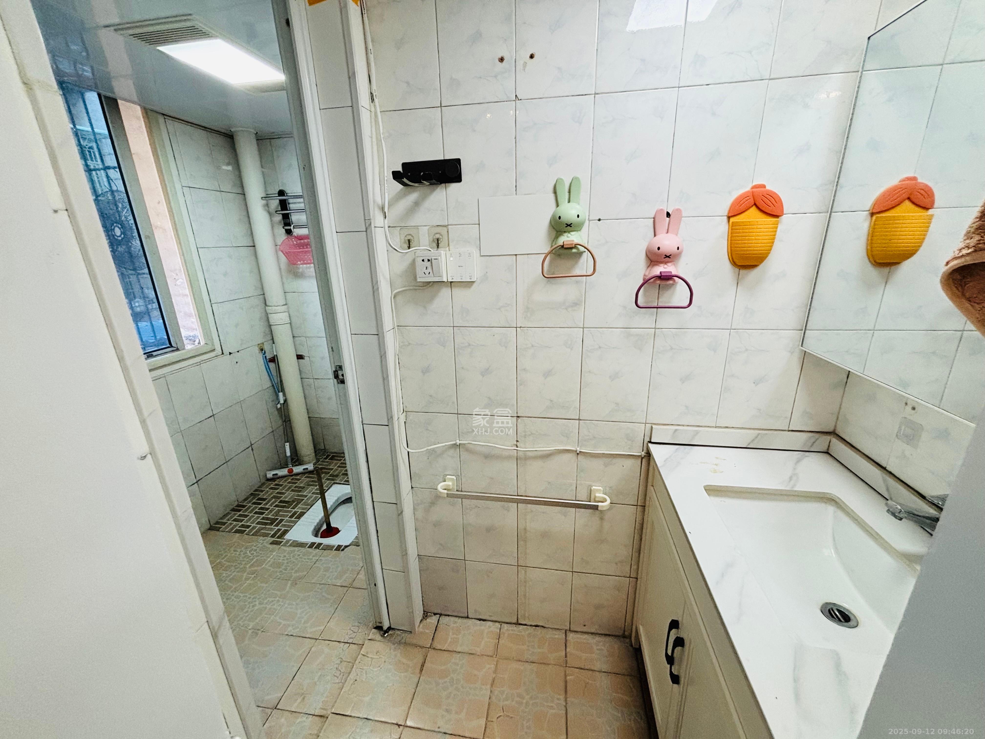 城南花苑  2室2厅2卫    2200.0元/月室内图