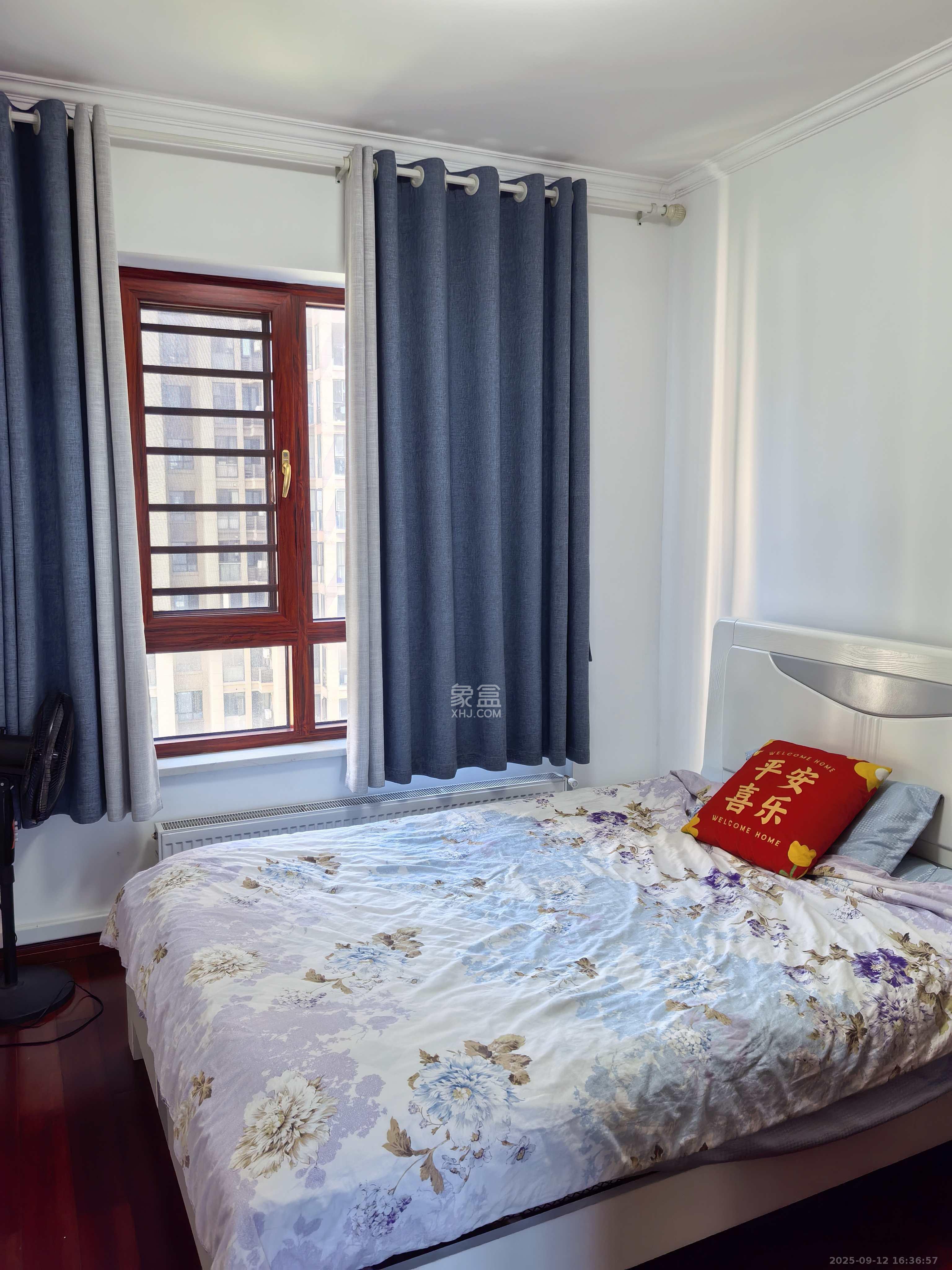 世茂外滩里（世茂铂翠湾三期）  4室2厅2卫    4500.0元/月室内图