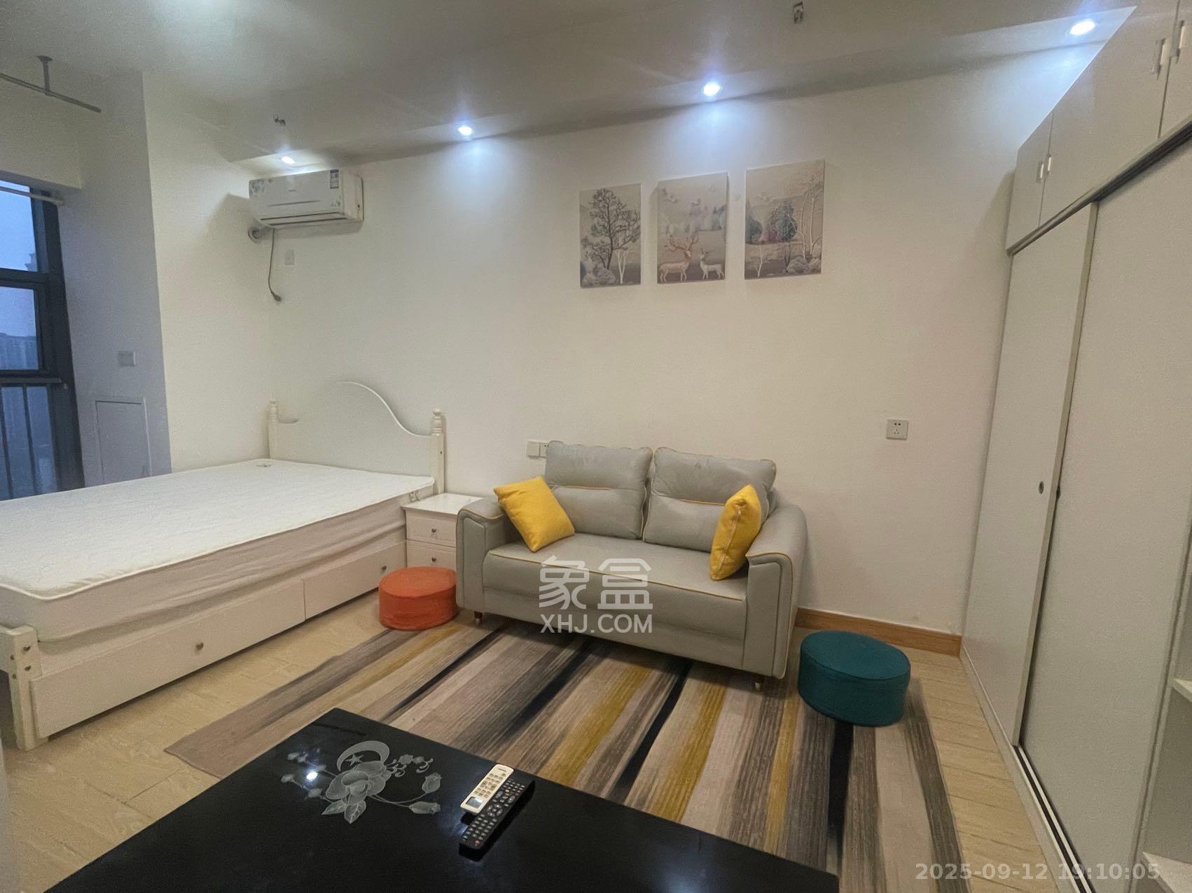 第六都（陆都小区）  1室1厅1卫    1650.0元/月室内图