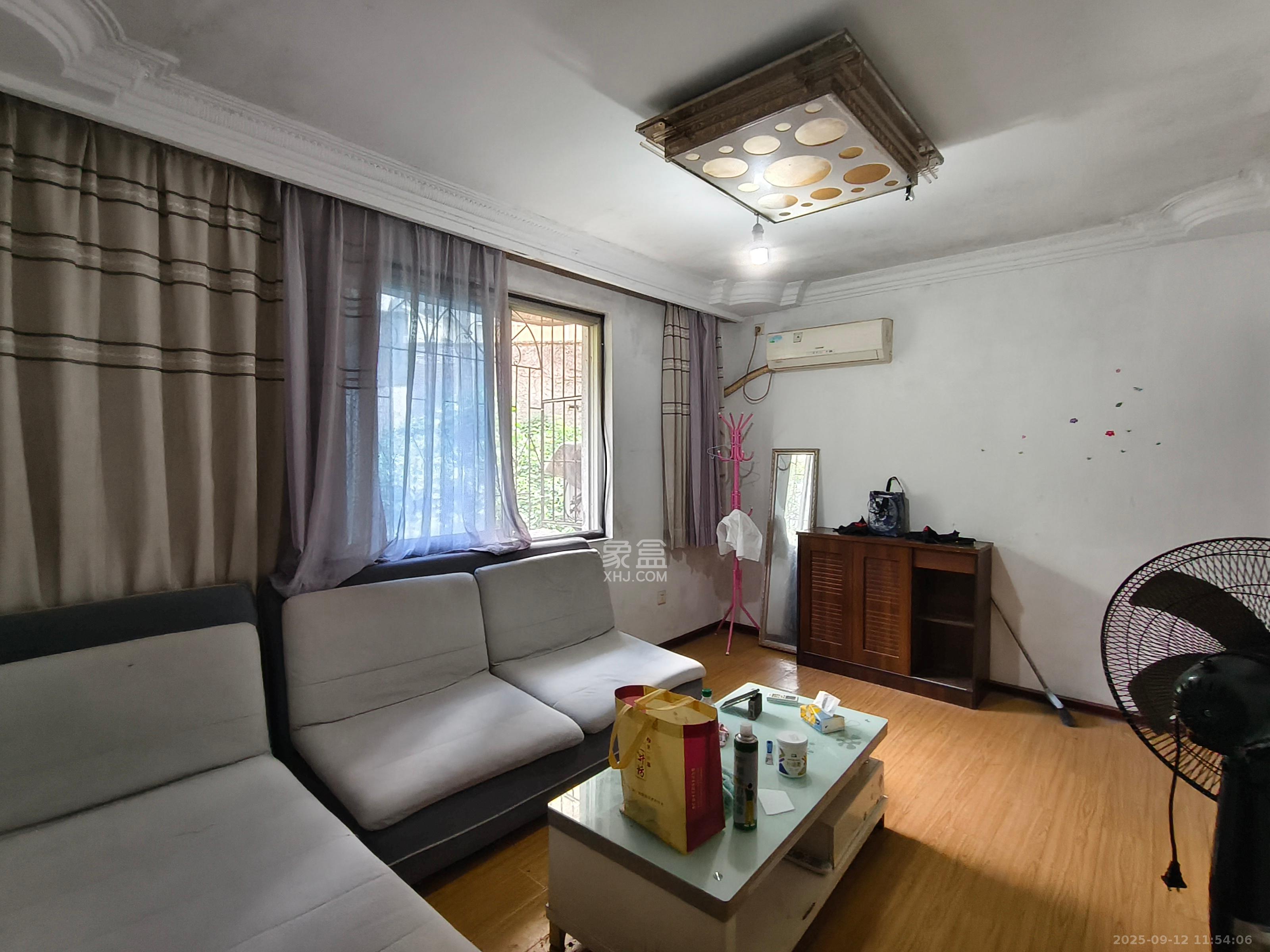 五矿宿舍  2室1厅1卫    1400.0元/月室内图