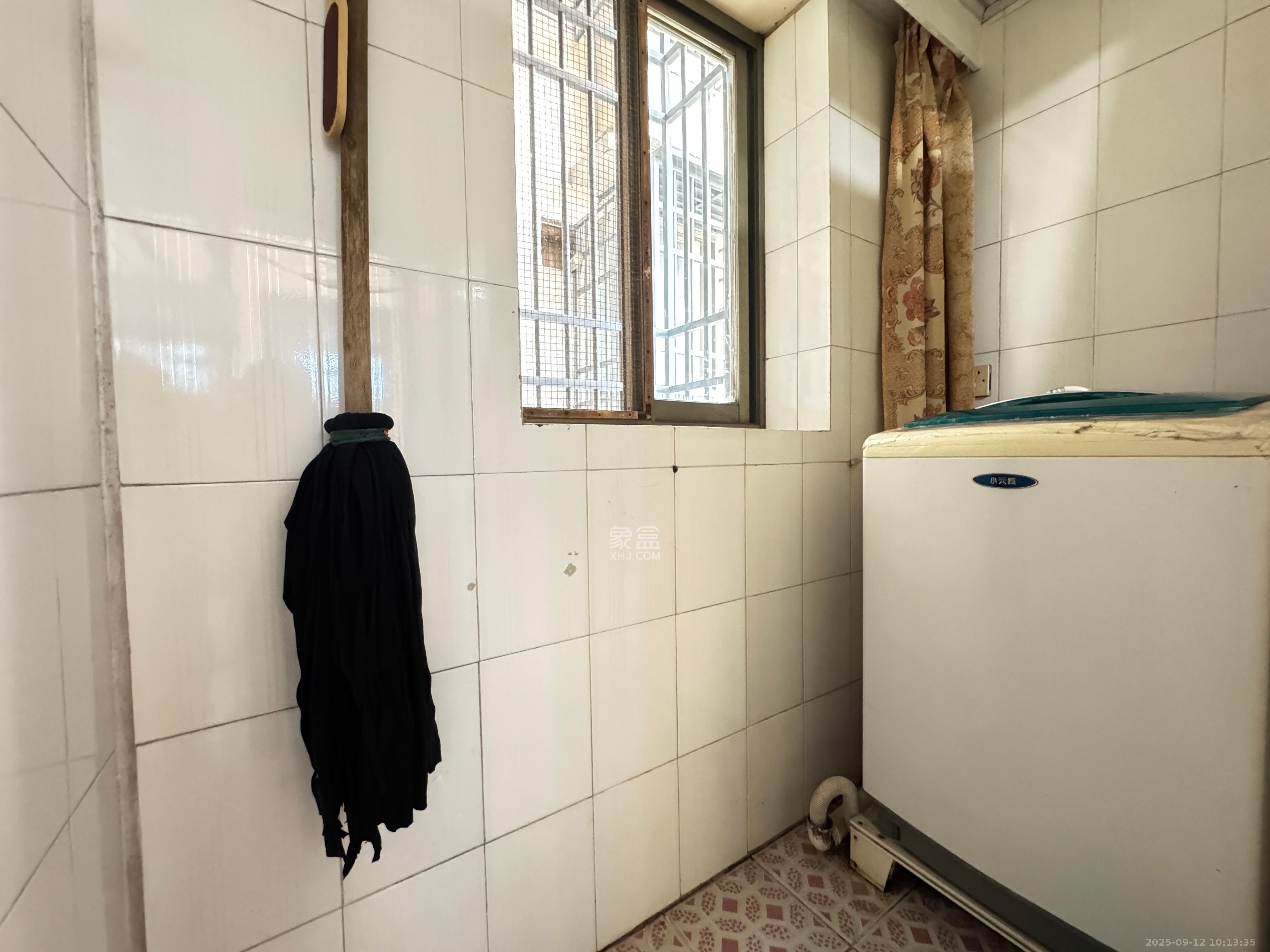 工农桥社区白马公寓(白马庙巷) 3室1厅1卫 2000.0元/月 工农桥社区白马公寓(白马庙巷) 3室1厅1卫 2000.0元/月室内图