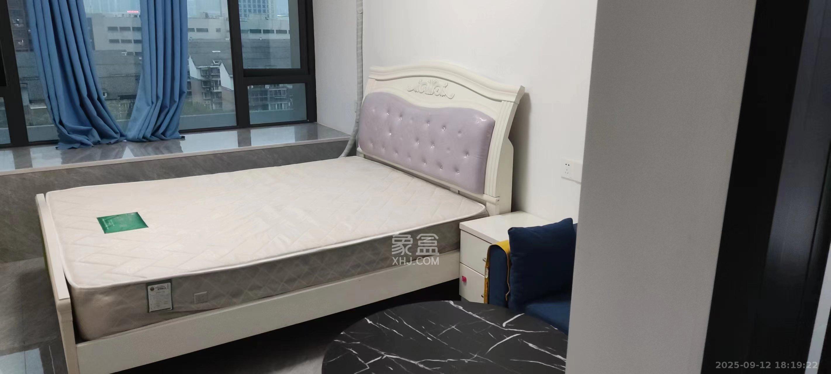 龙湖湘江星座(祺鑫星座公寓)  1室0厅0卫    1300.0元/月 龙湖湘江星座(祺鑫星座公寓)  1室0厅0卫    1300.0元/月室内图