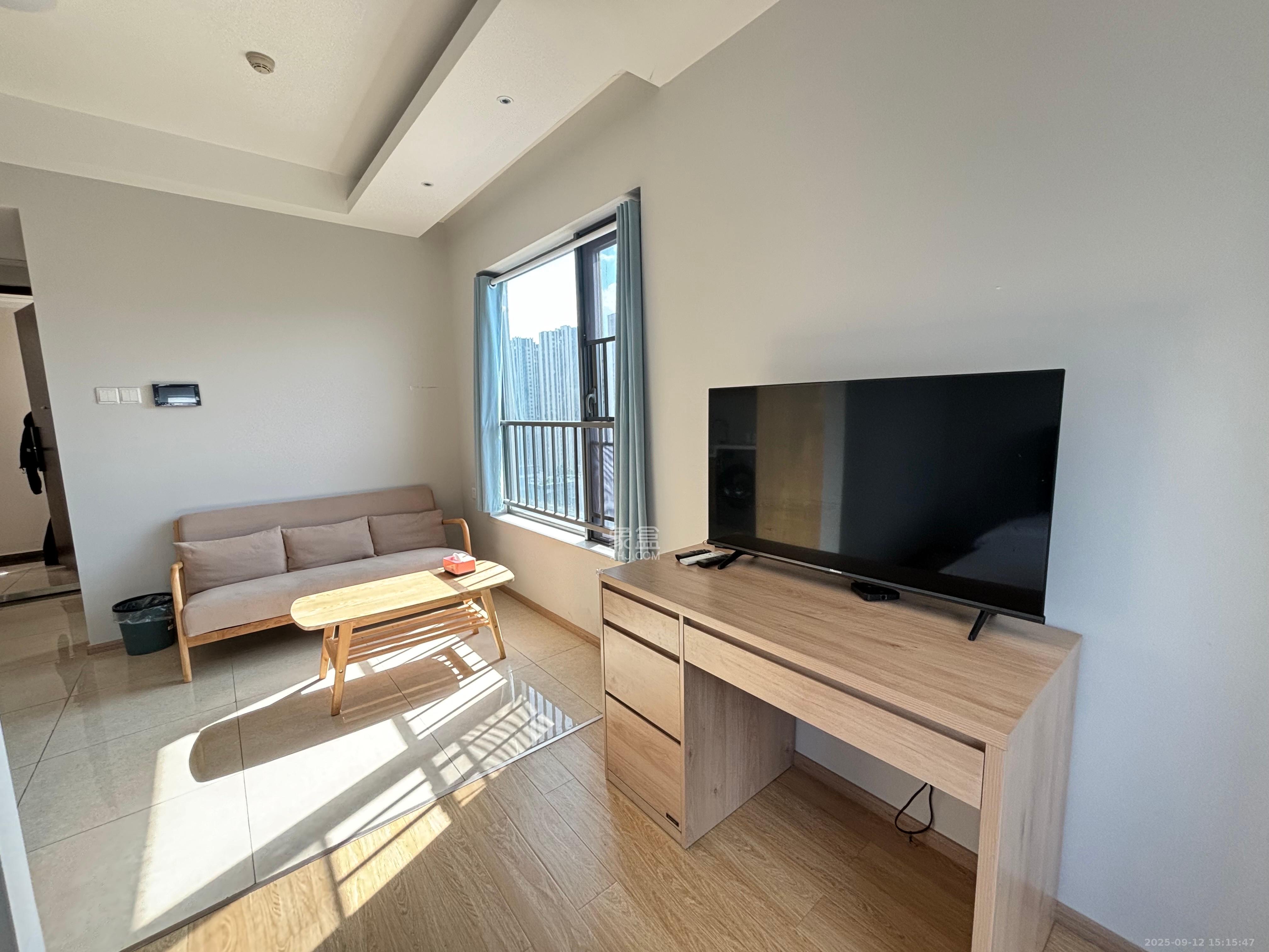 佳兆业云顶都汇 1室0厅0卫 1300.0元/月 佳兆业云顶都汇 1室0厅0卫 1300.0元/月室内图