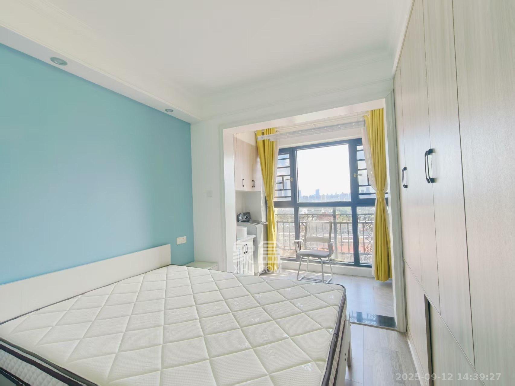 上园商住小区 1室0厅0卫 2000.0元/月 上园商住小区 1室0厅0卫 2000.0元/月室内图