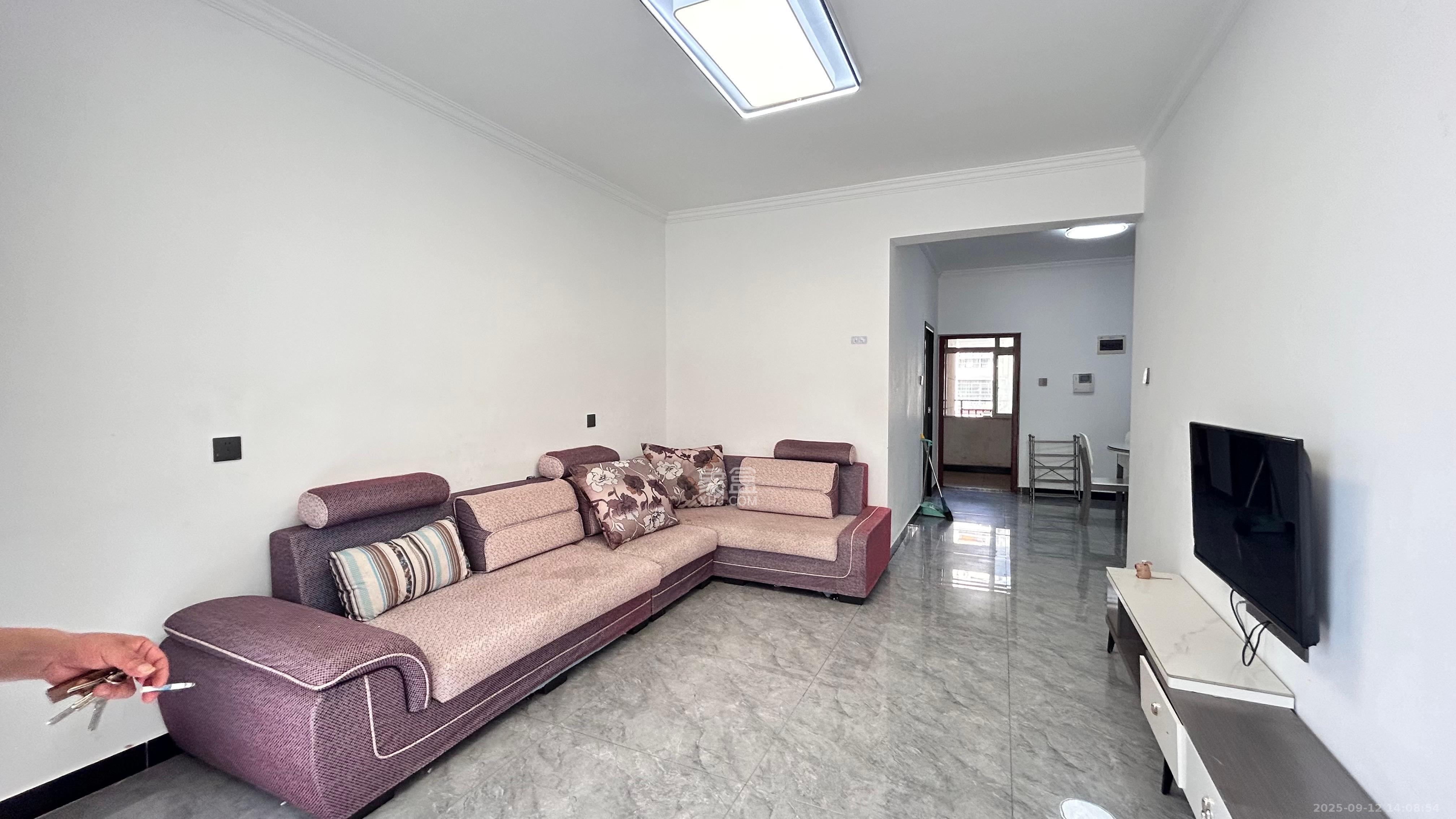 洋湖景园 2室1厅1卫 2300.0元/月 洋湖景园 2室1厅1卫 2300.0元/月室内图