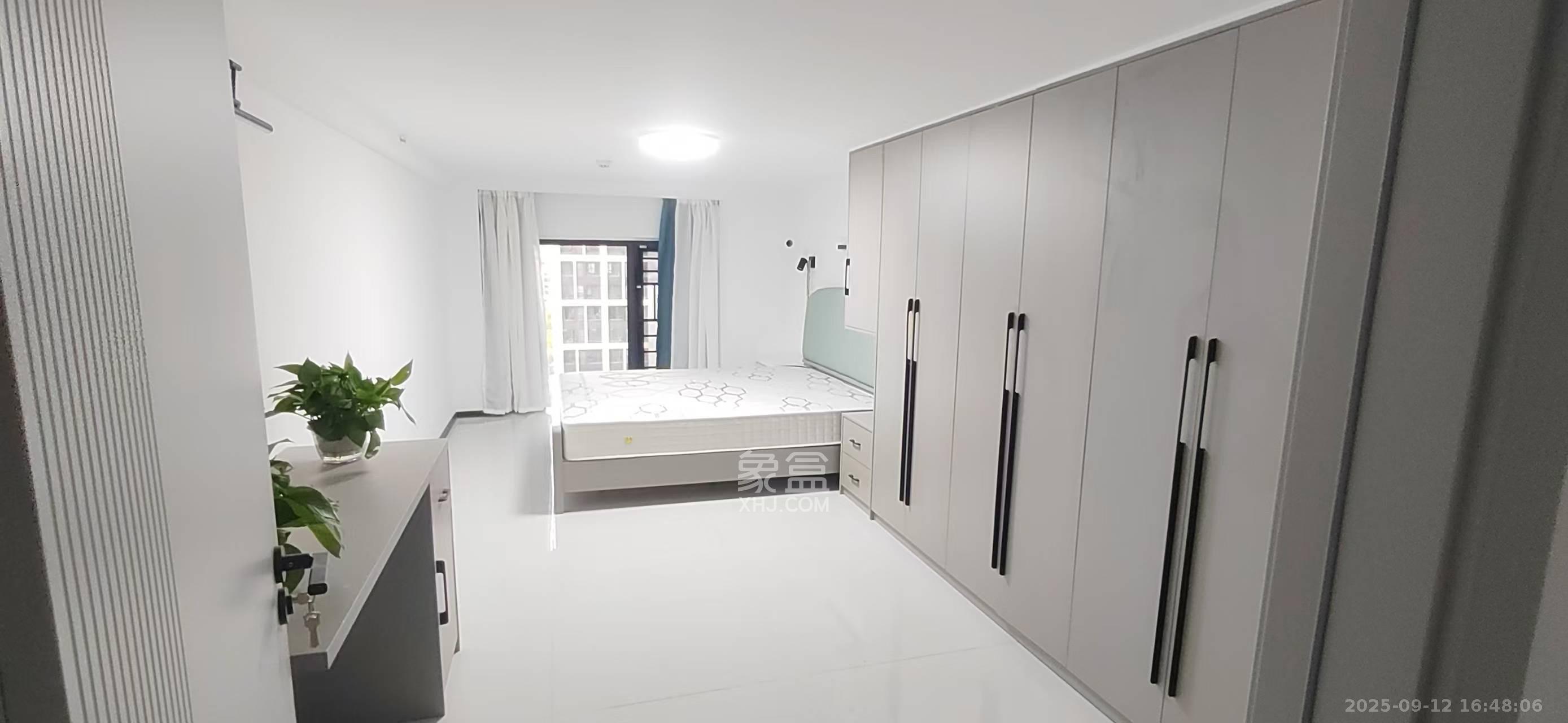 新城悦隽公园  1室1厅1卫    1650.0元/月 新城悦隽公园  1室1厅1卫    1650.0元/月室内图