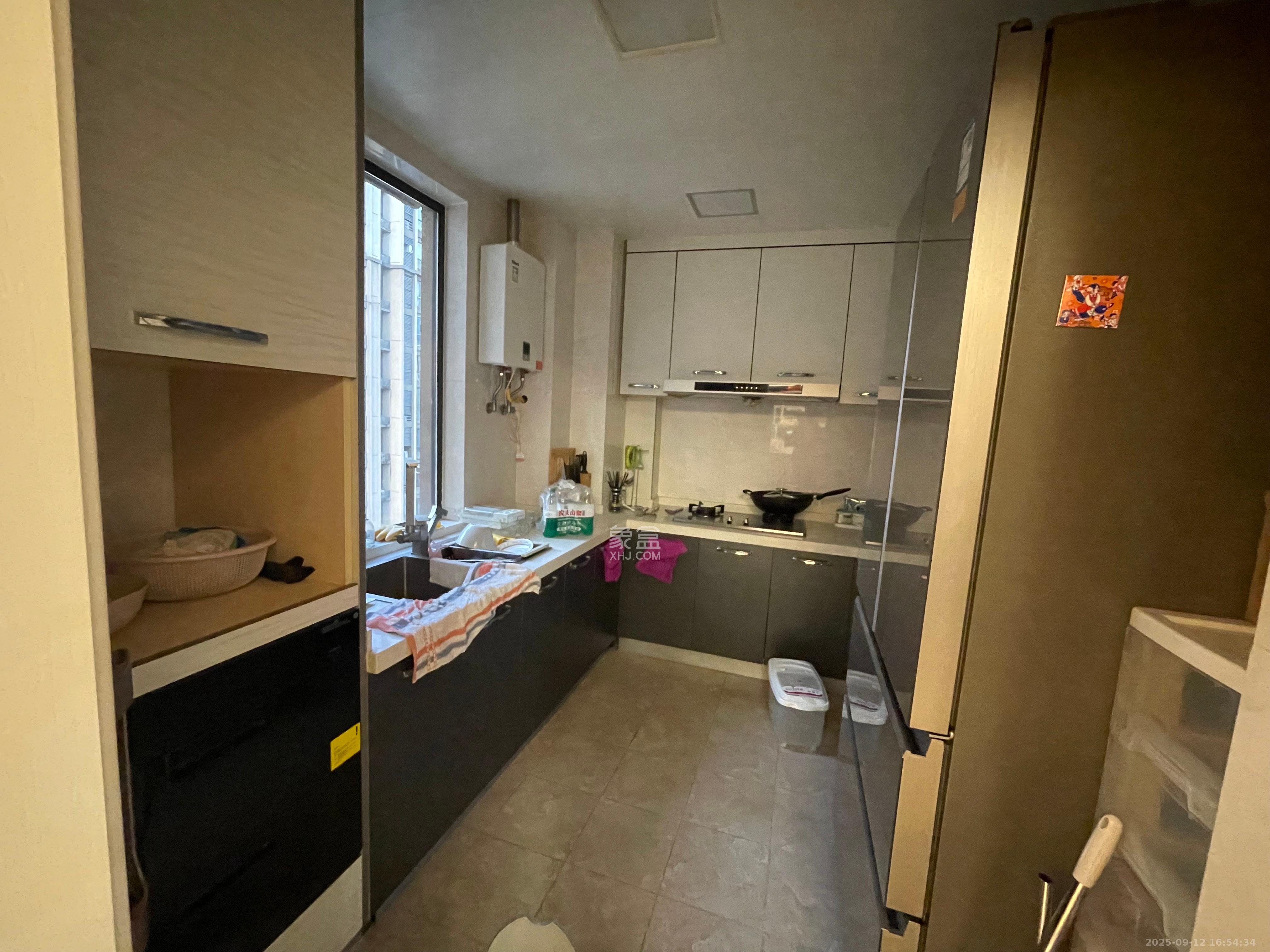 协信星澜汇 3室2厅2卫 4500.0元/月 协信星澜汇 3室2厅2卫 4500.0元/月室内图