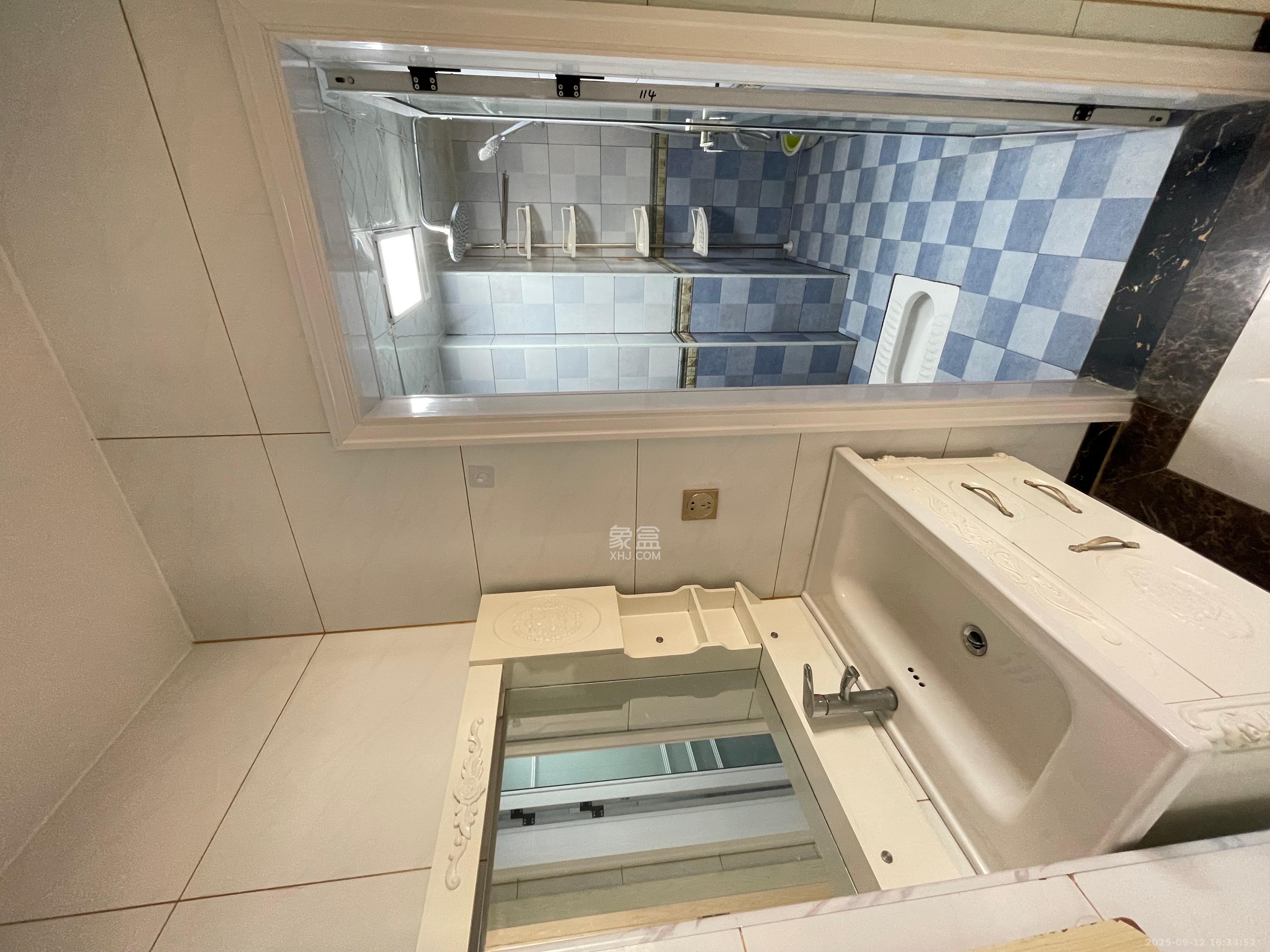 和康园小区 3室2厅1卫 2100.0元/月 和康园小区 3室2厅1卫 2100.0元/月室内图