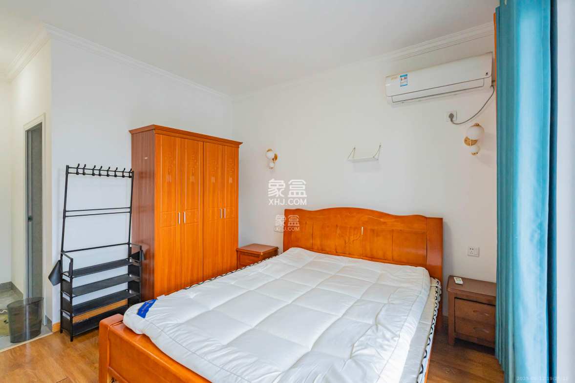 里约荟 3室2厅2卫 90.0万 里约荟 3室2厅2卫 90.0万卧室